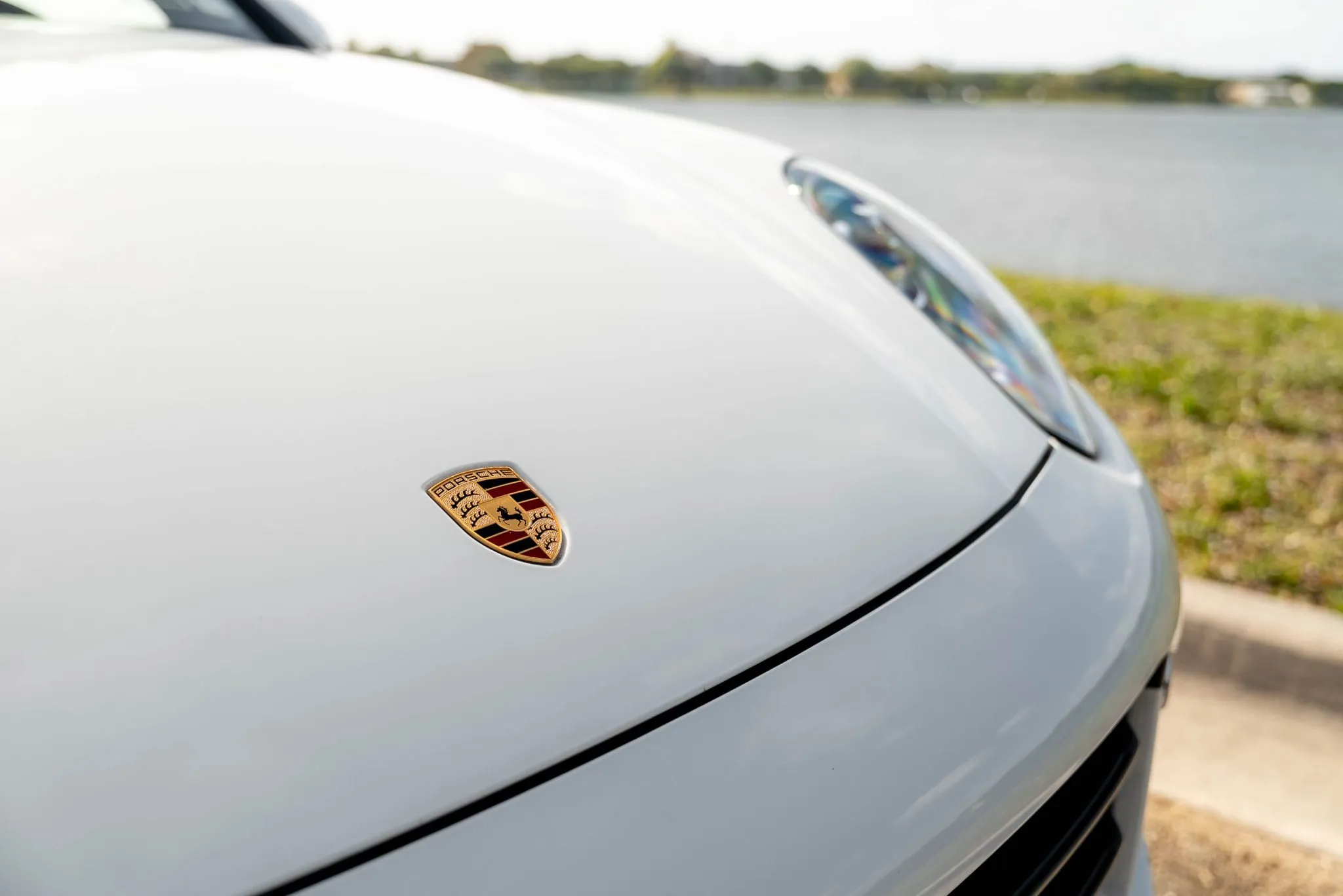 2016 Porsche Cayenne GTS in Carrara White Metallic