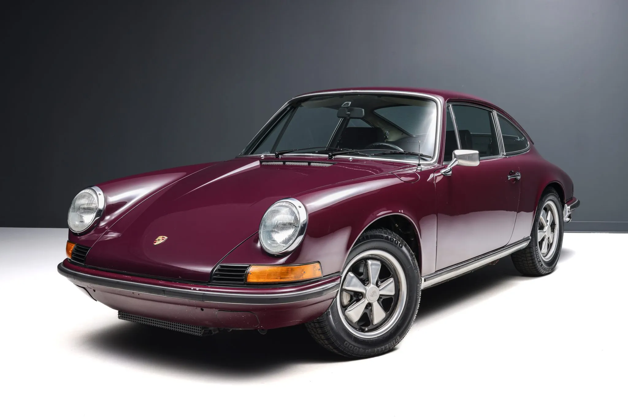 1973 Porsche 911T Coupe in Aubergine