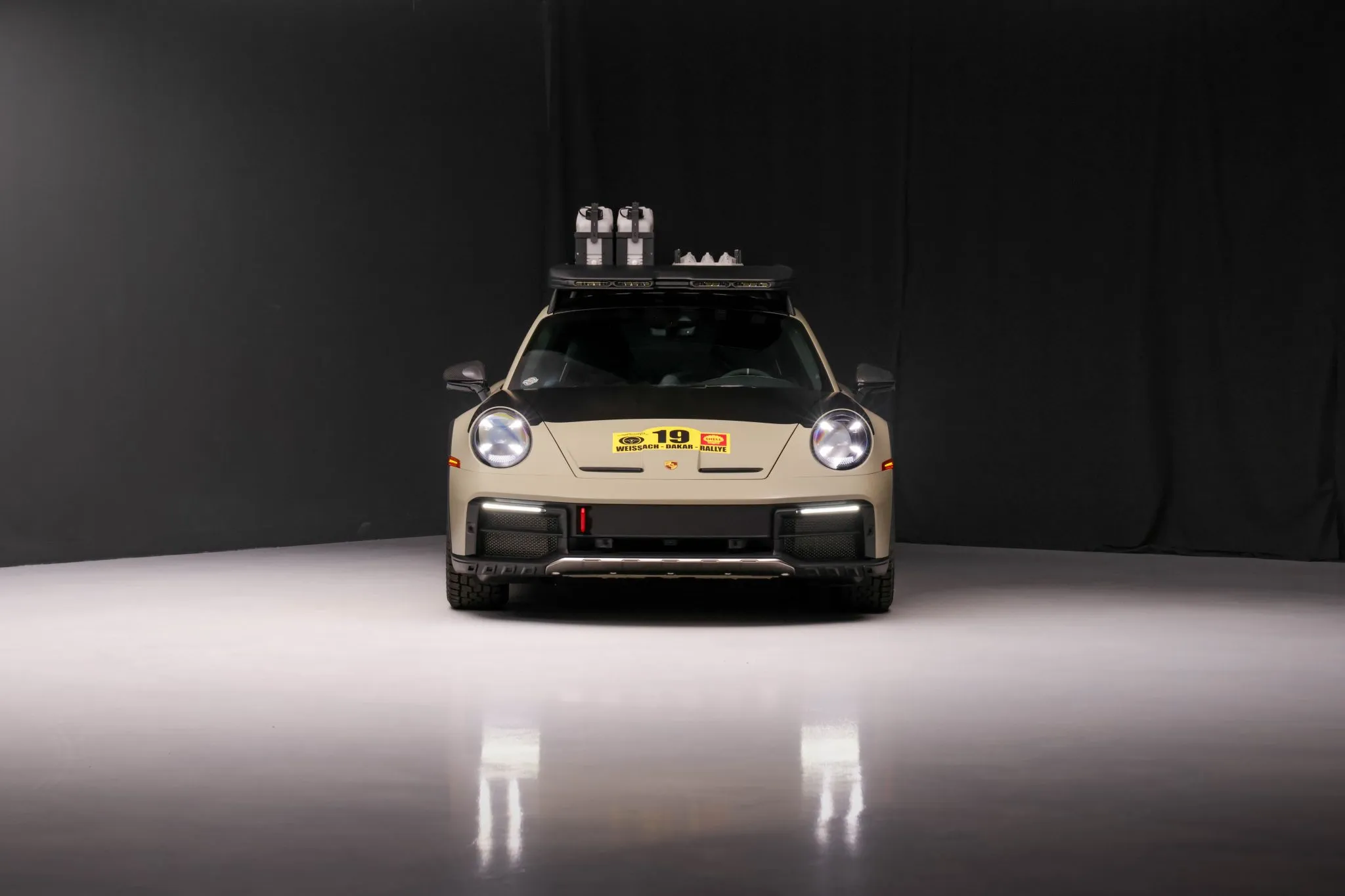 2024 Porsche 911 Dakar Rallye Design in Stone Grey