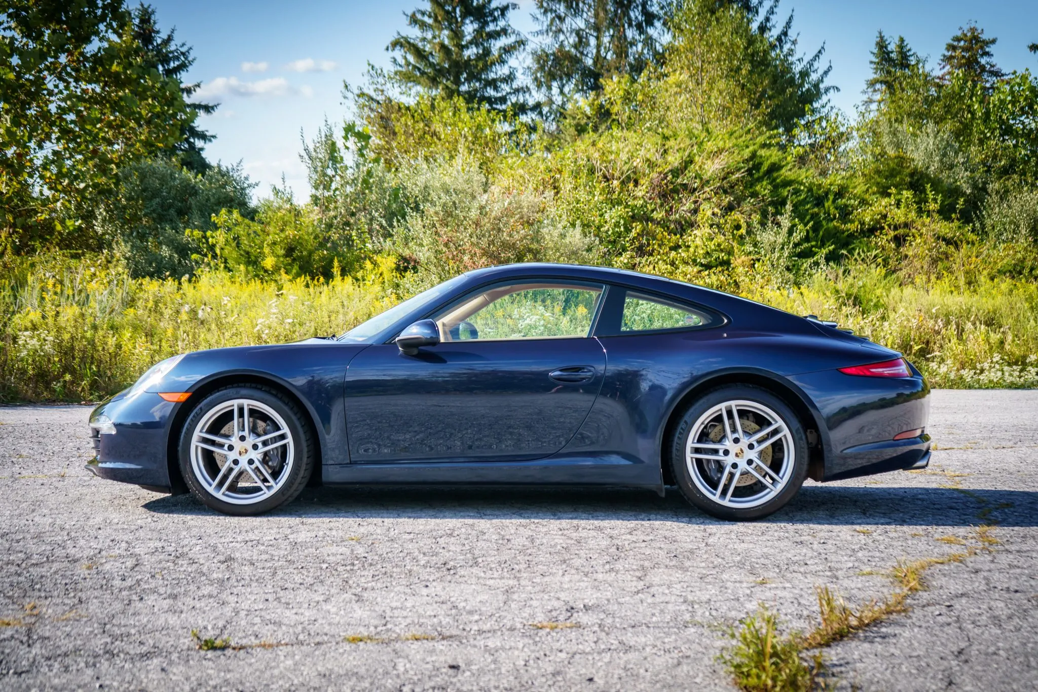 2013 Porsche 911 Carrera Coupe in Dark Blue Metallic