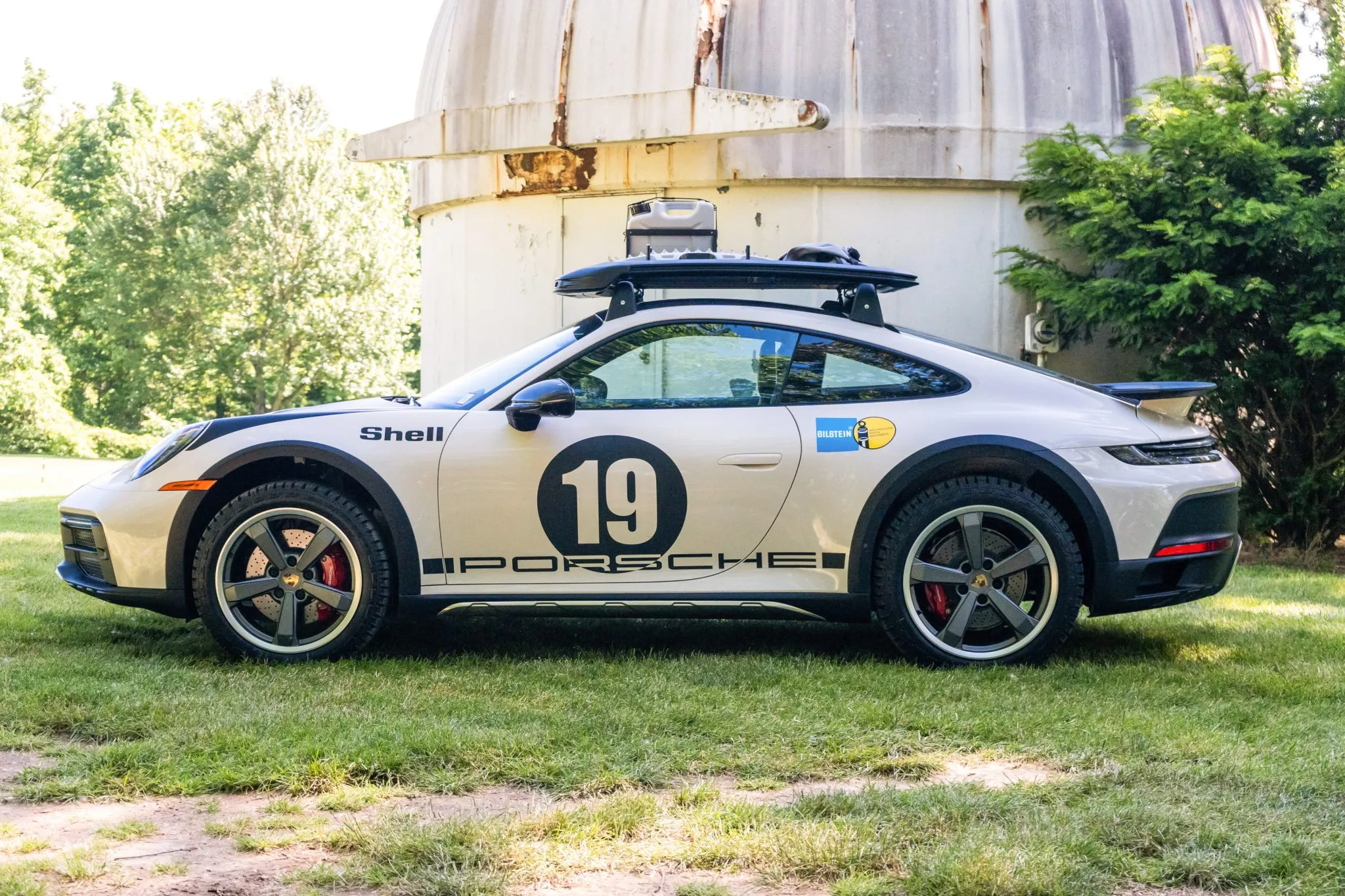2024 Porsche 911 Dakar in Creme White