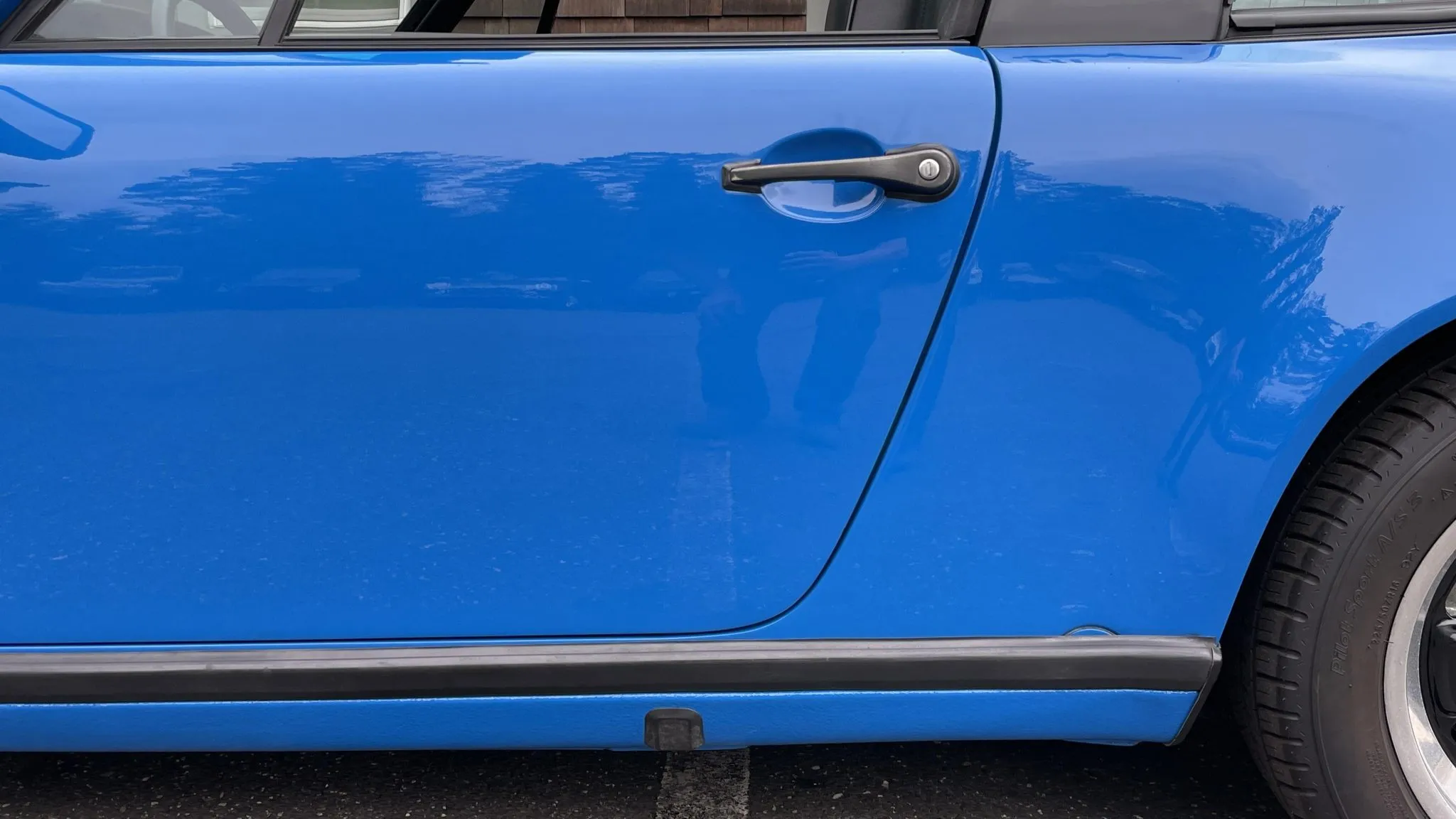 2024 Porsche 911 GT3 RS Weissach in Arrow Blue