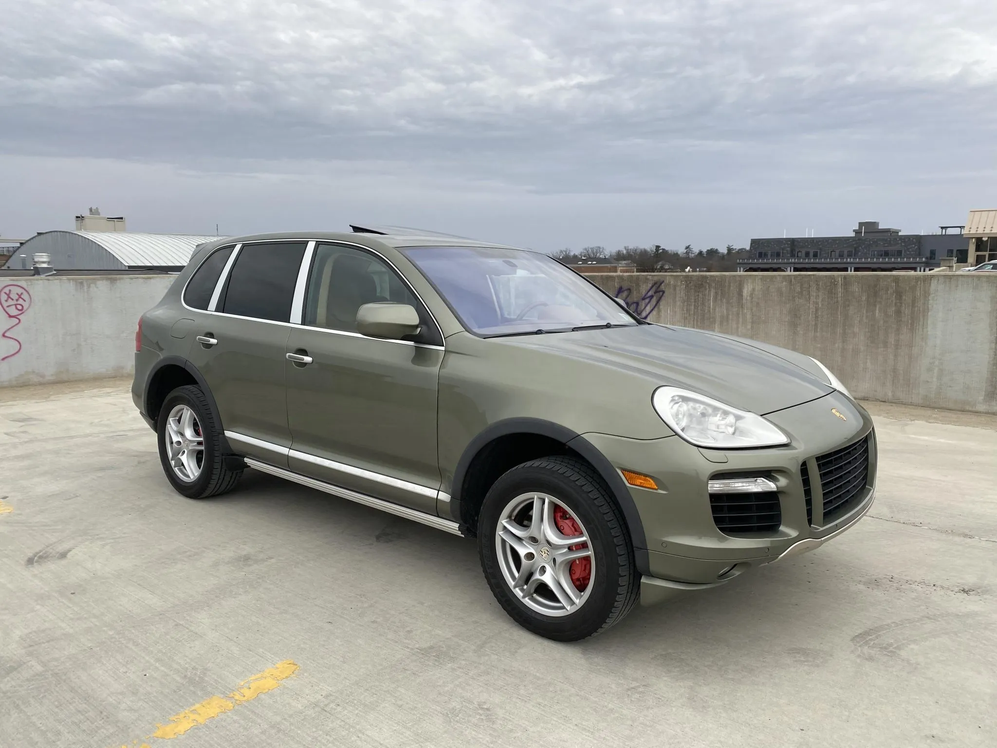 2008 Porsche Cayenne Turbo in Olive Green Metallic