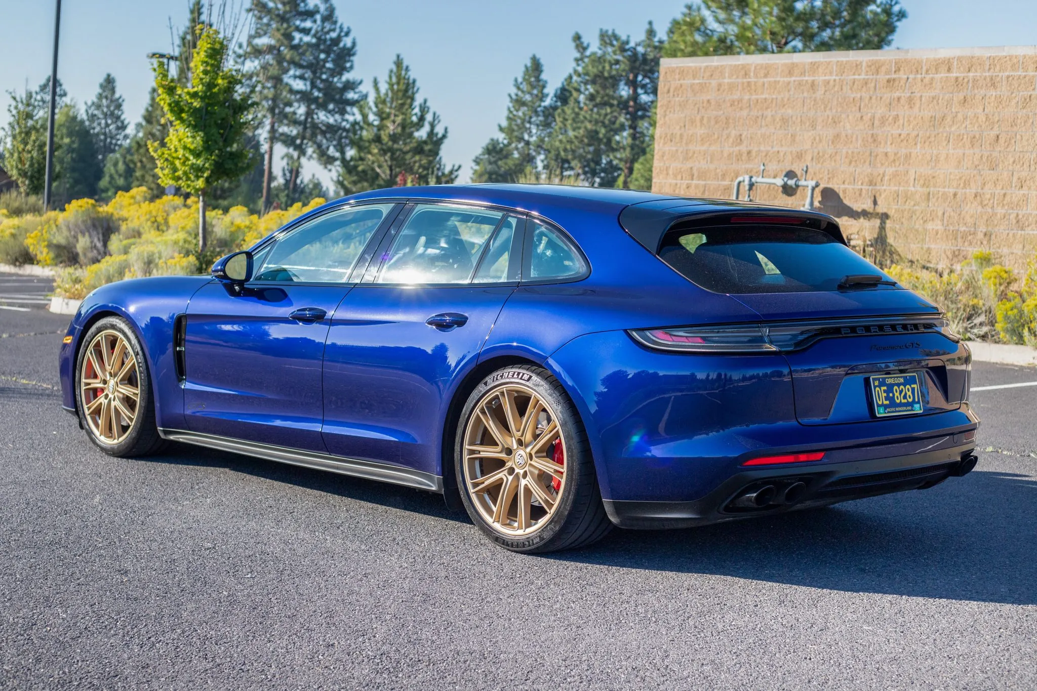 2021 Porsche Panamera GTS Sport Turismo in Gentian Blue Metallic