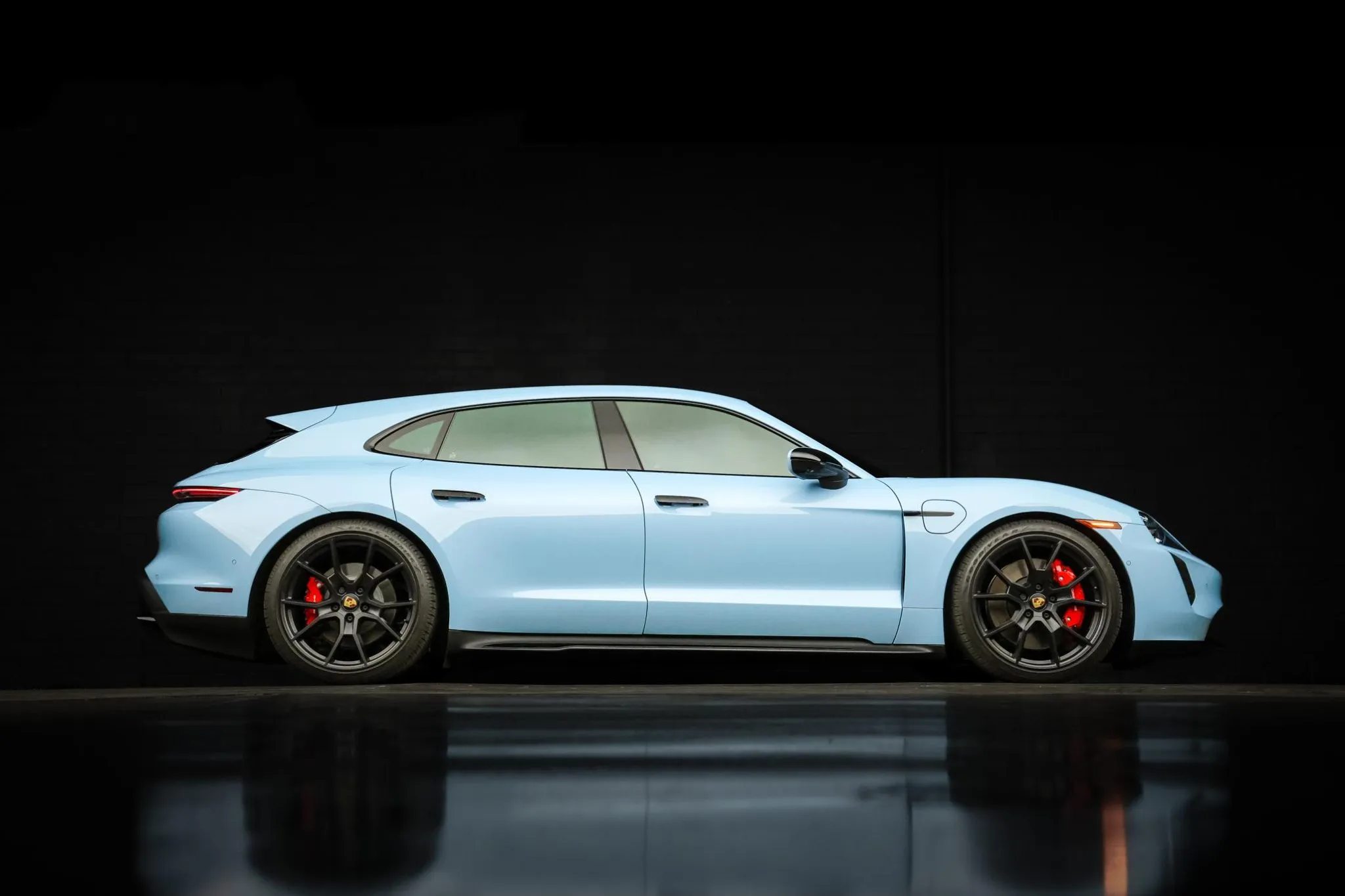 2023 Porsche Taycan GTS Sport Turismo in Frozen Blue Metallic