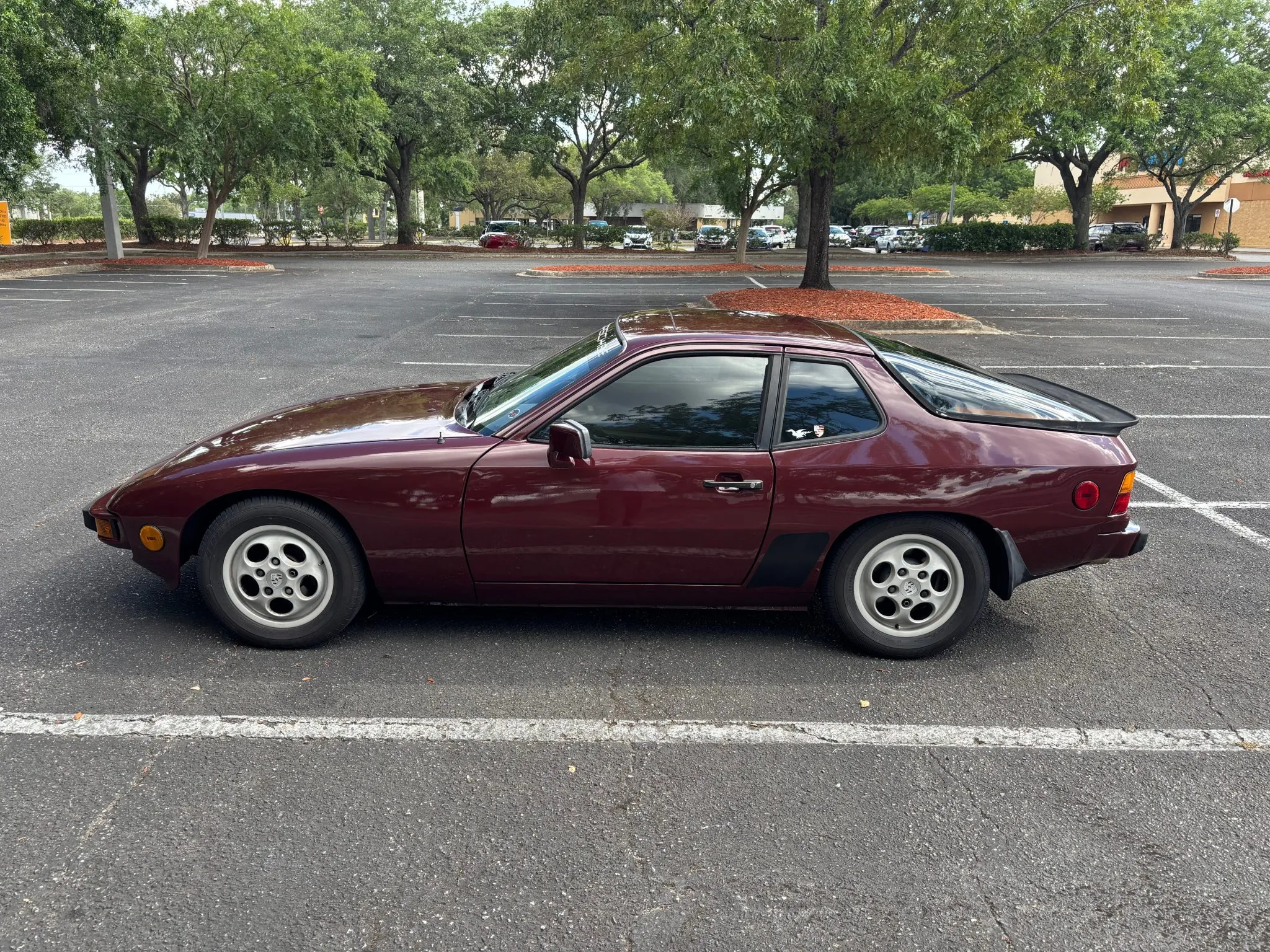 1988 Porsche 924S in Metallic Red