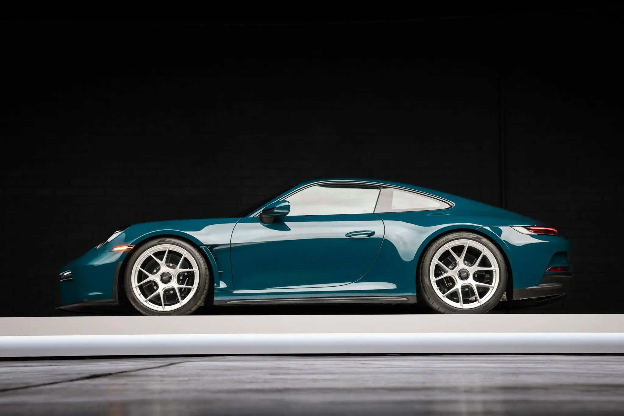 2024 Porsche 911 S/T in Fjord Green