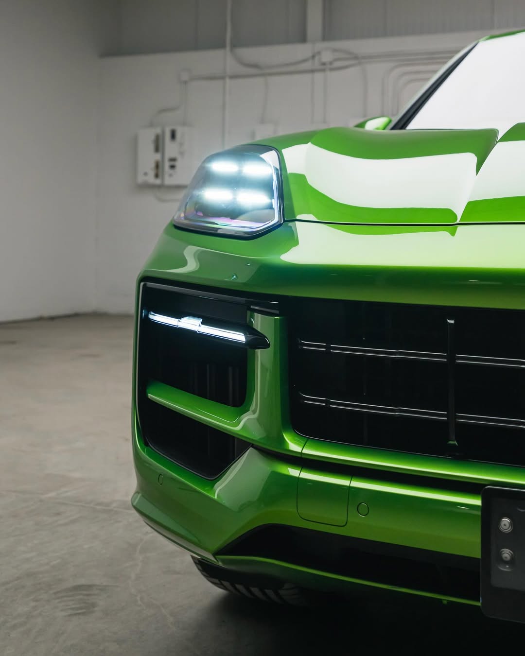 2025 Porsche Cayenne GTS in Java Green Metallic