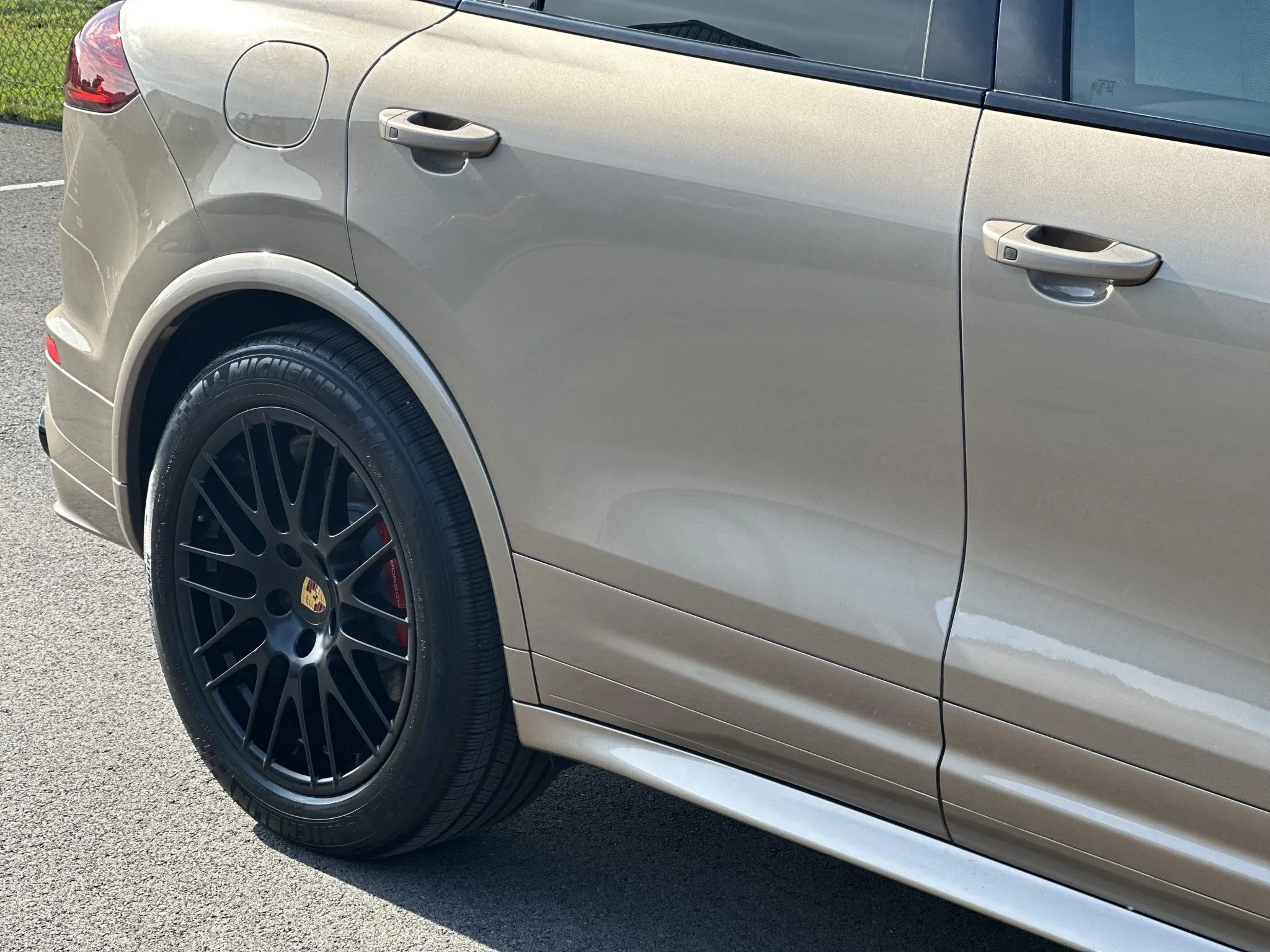 2016 Porsche Cayenne GTS in Palladium Metallic