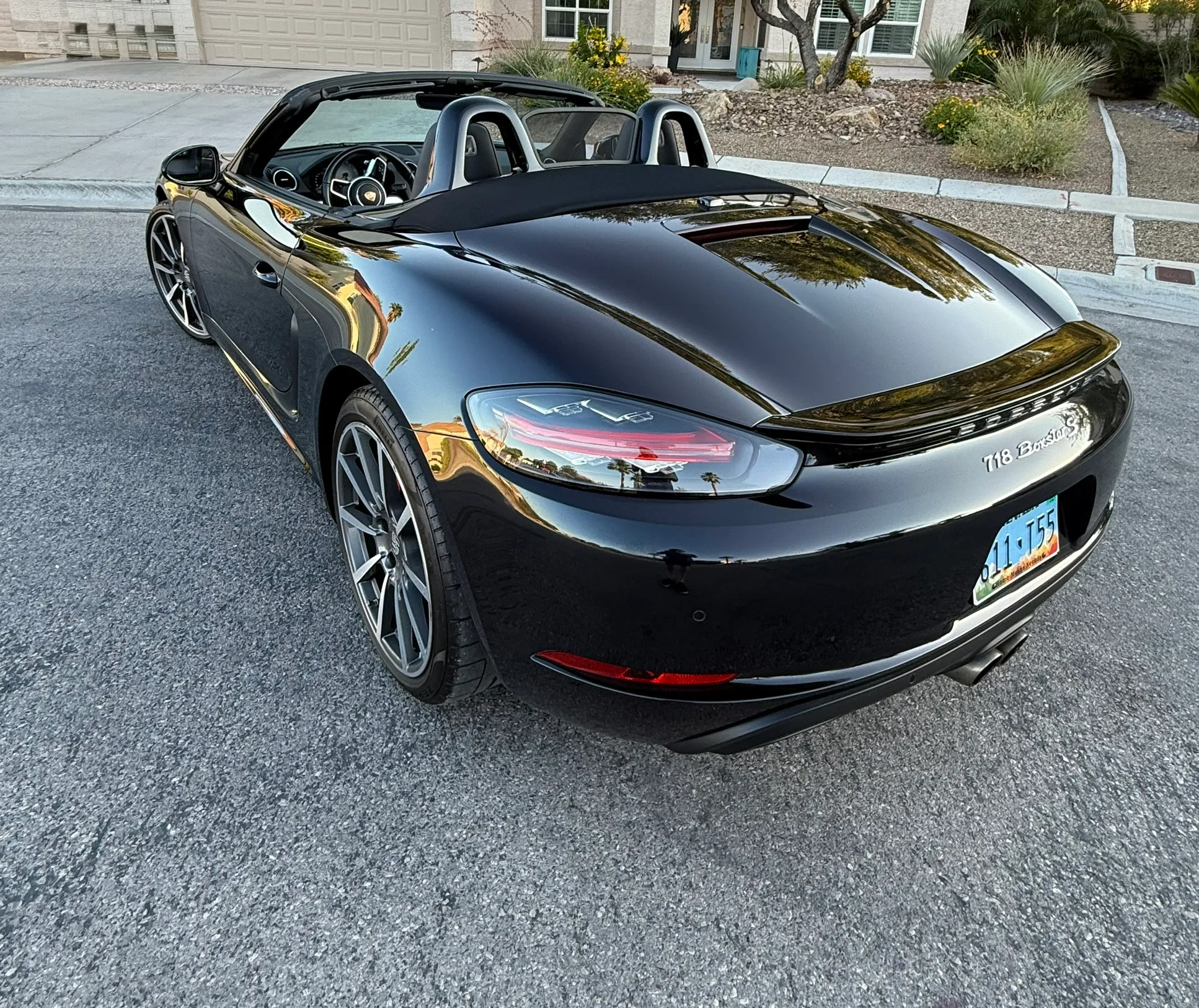 2017 Porsche 718 Boxster S in Jet Black Metallic