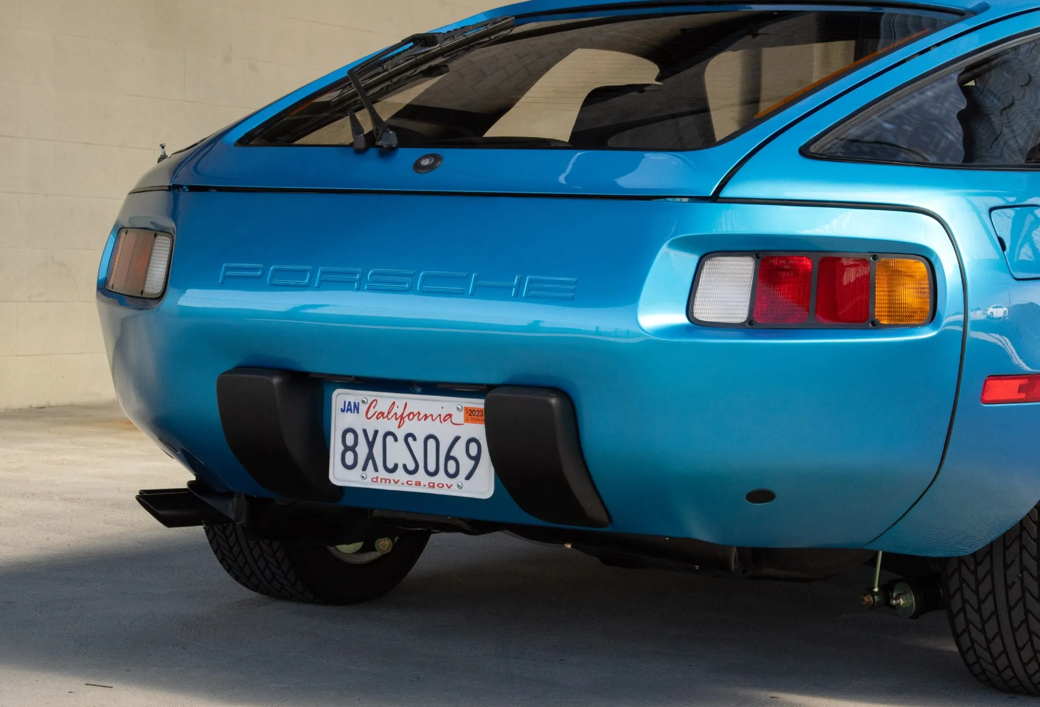 1979 Porsche 928 in Minerva Blue Metallic