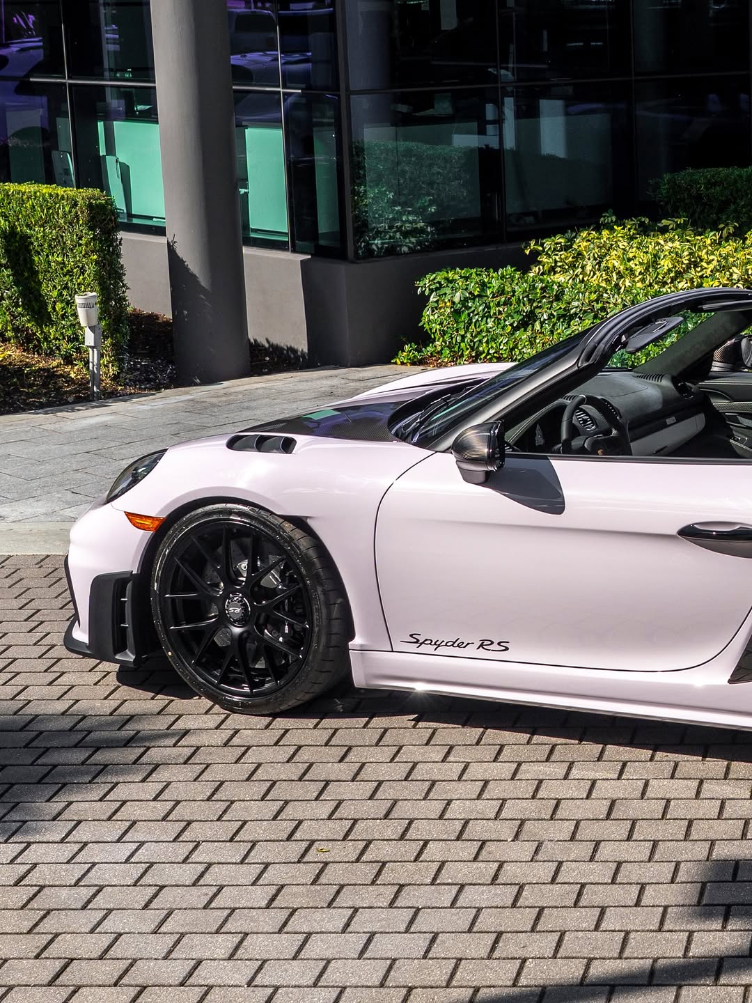 2025 Porsche 718 Spyder RS in Moon Gem