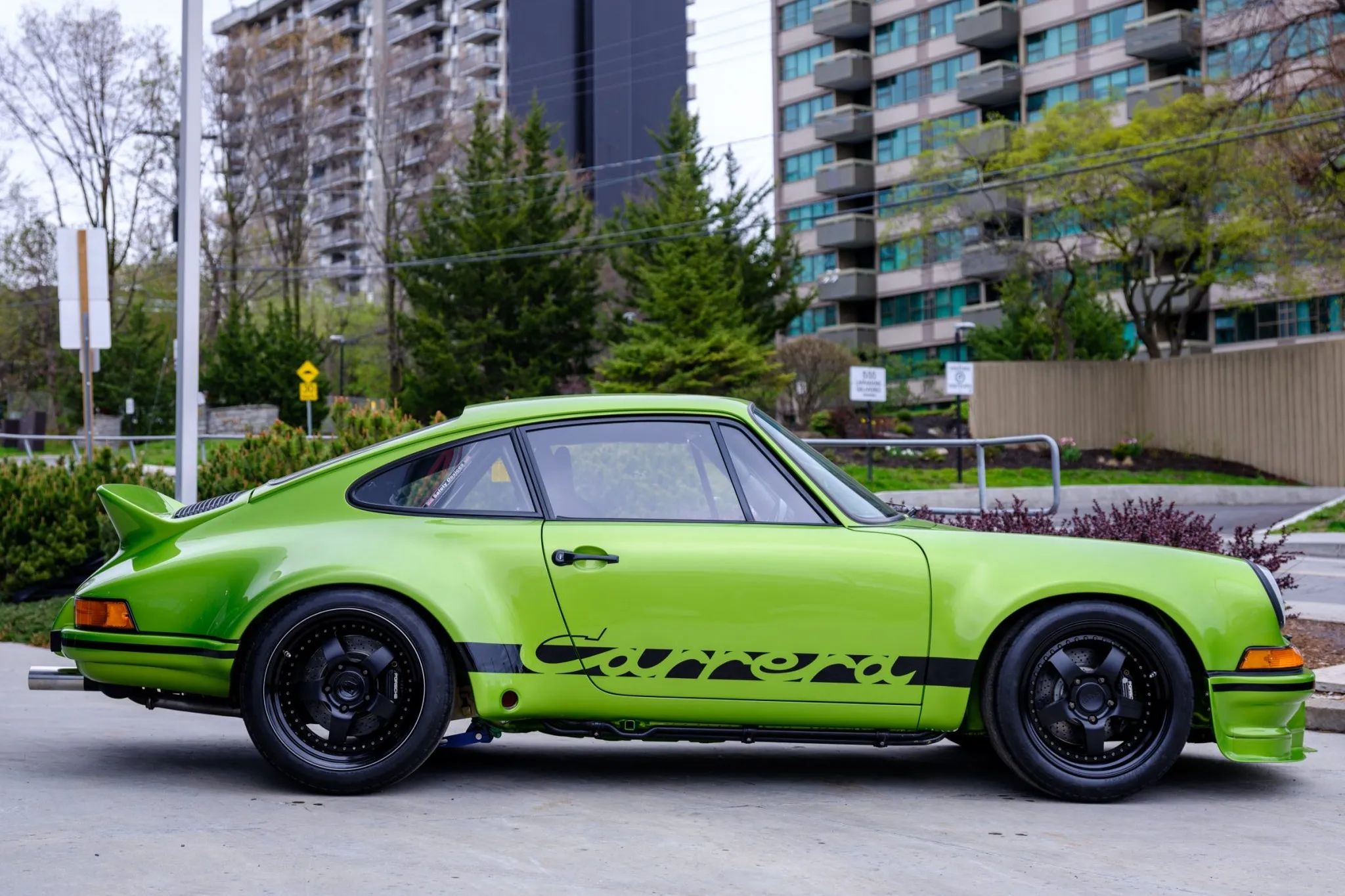 1973 Porsche 911S 3.3L in Lime Green