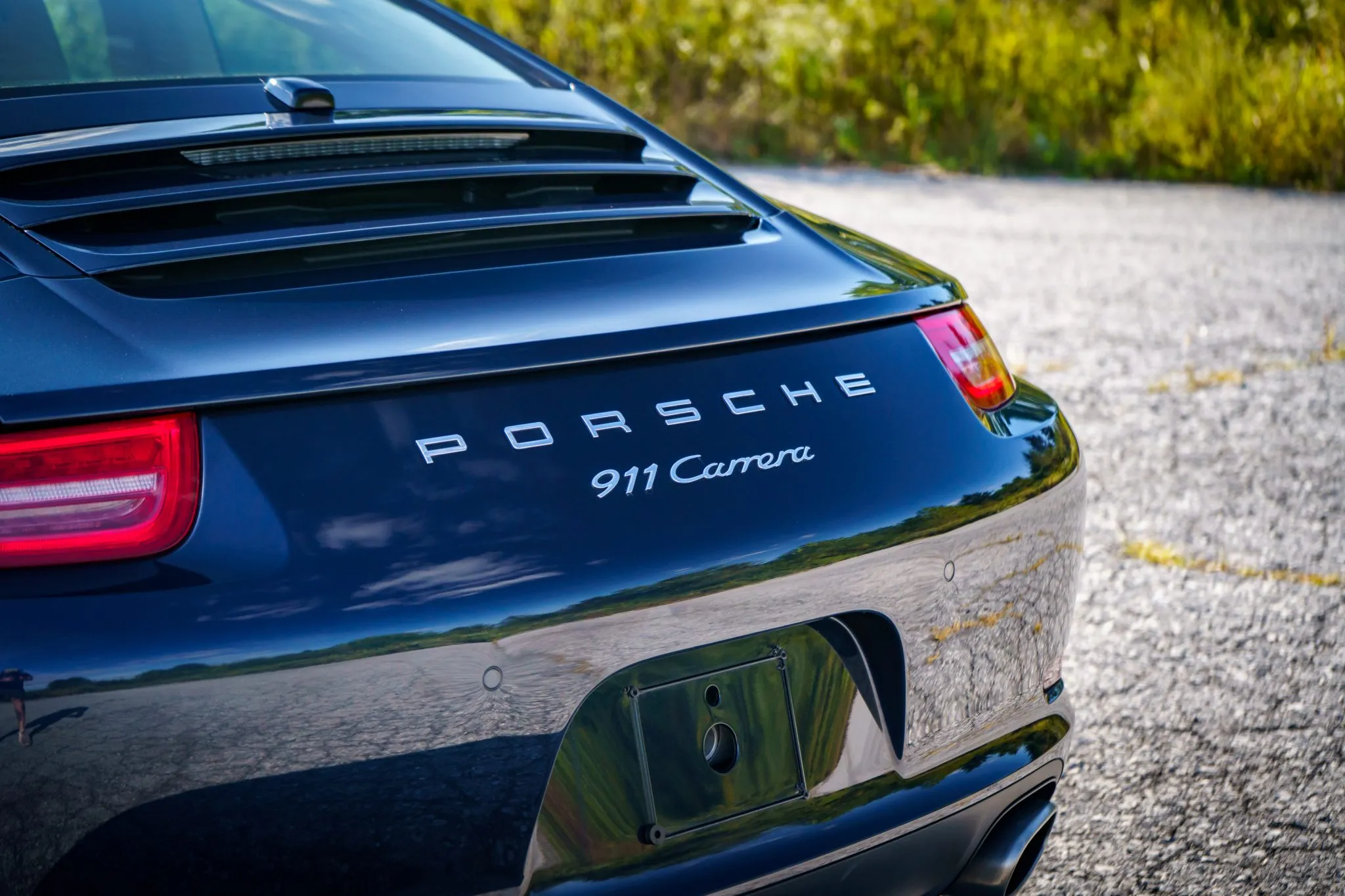 2013 Porsche 911 Carrera Coupe in Dark Blue Metallic