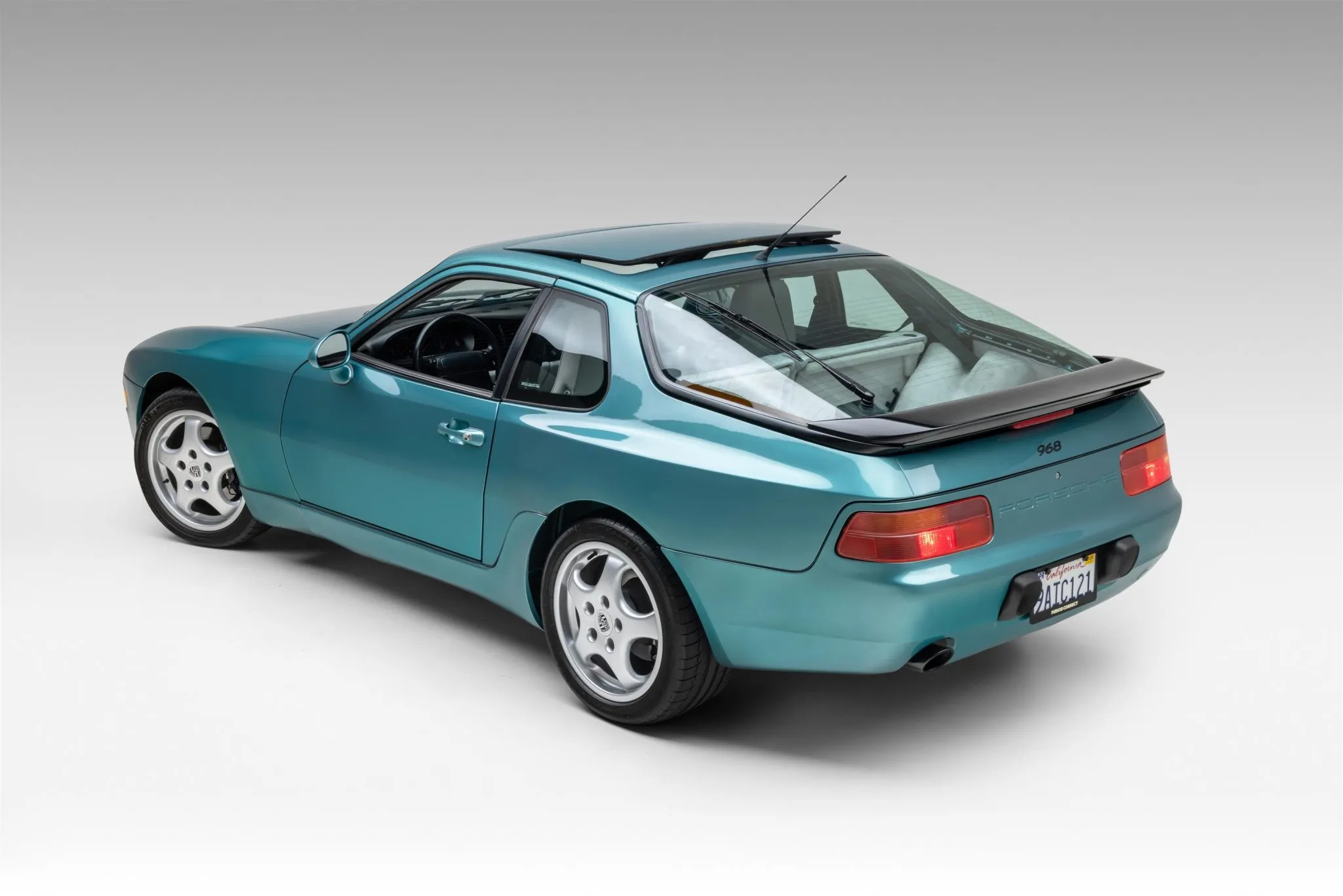 1993 Porsche 968 Coupe in Wimbledon Green Metallic