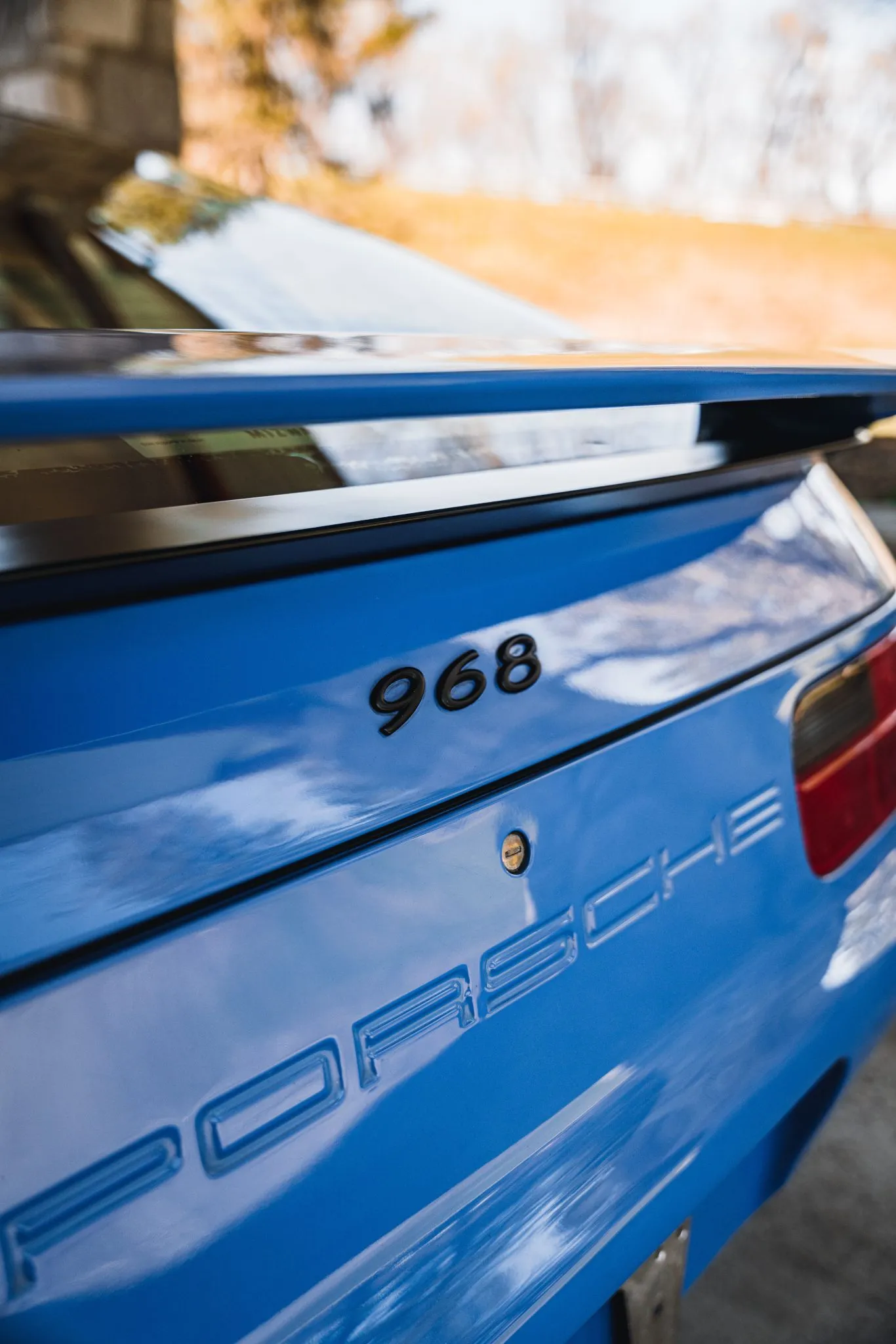 1993 Porsche 968 Coupe in Maritime Blue