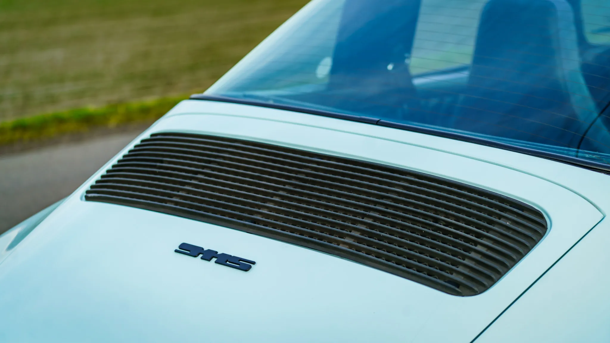 1977 Porsche 911S Targa in Eisblau (Ice Blue)