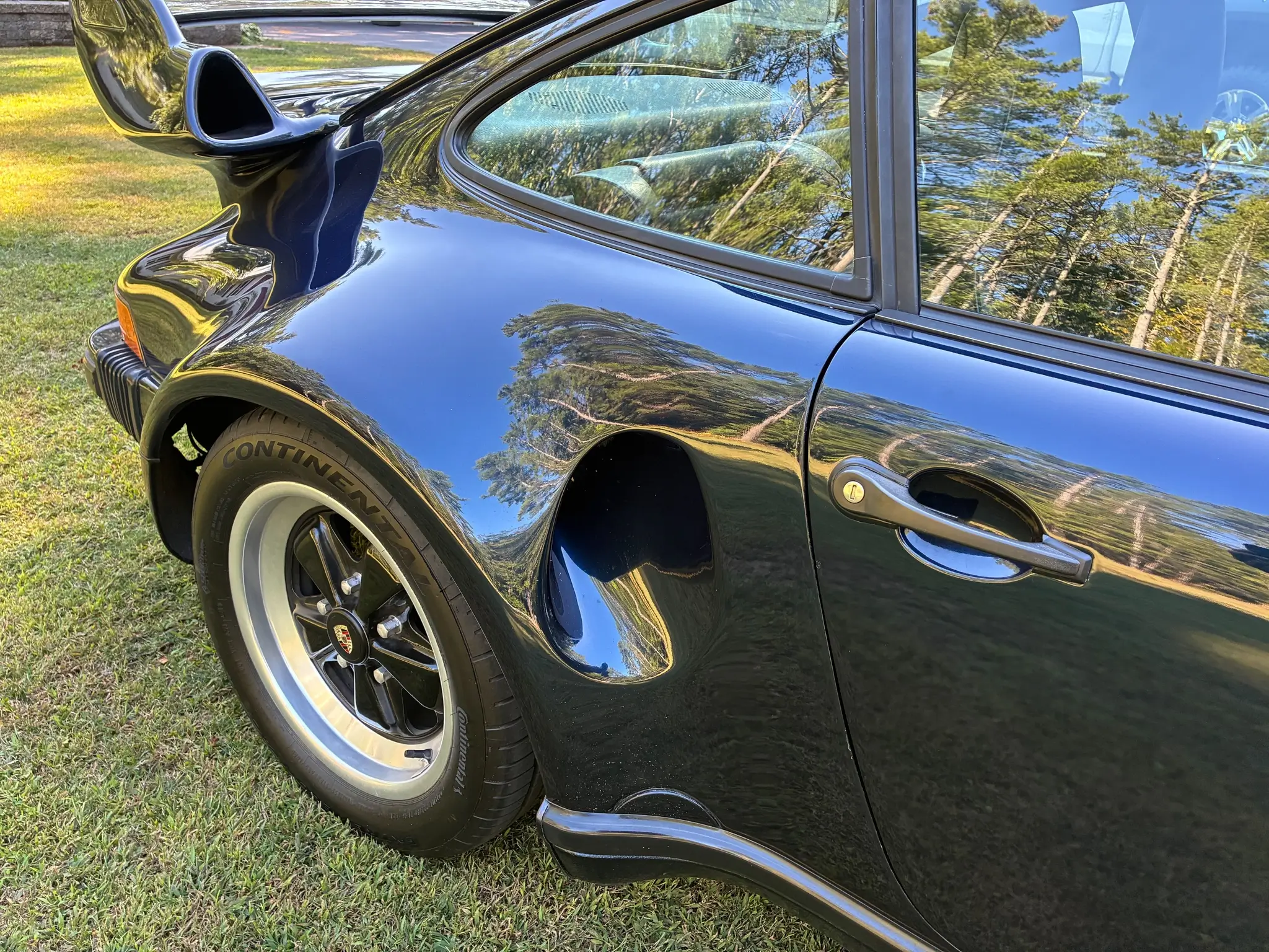 1982 Porsche 911SC Coupe in Dark Blue