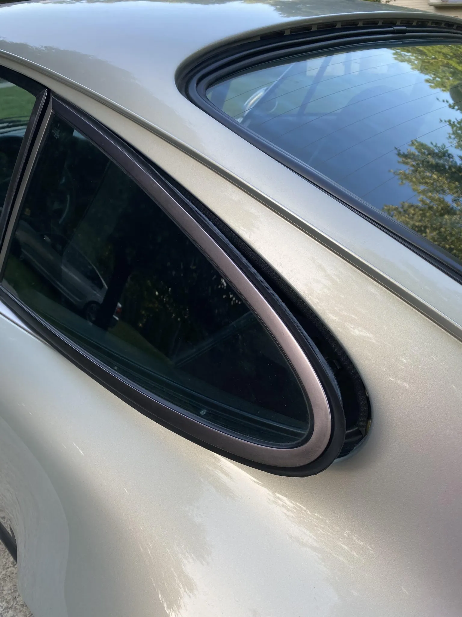 1975 Porsche 911 Carrera Coupe in Prosecco Metallic