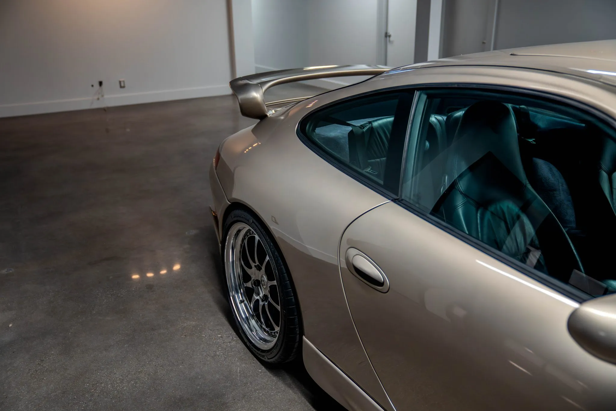 1999 Porsche 911 Carrera Coupe in Mirage Metallic