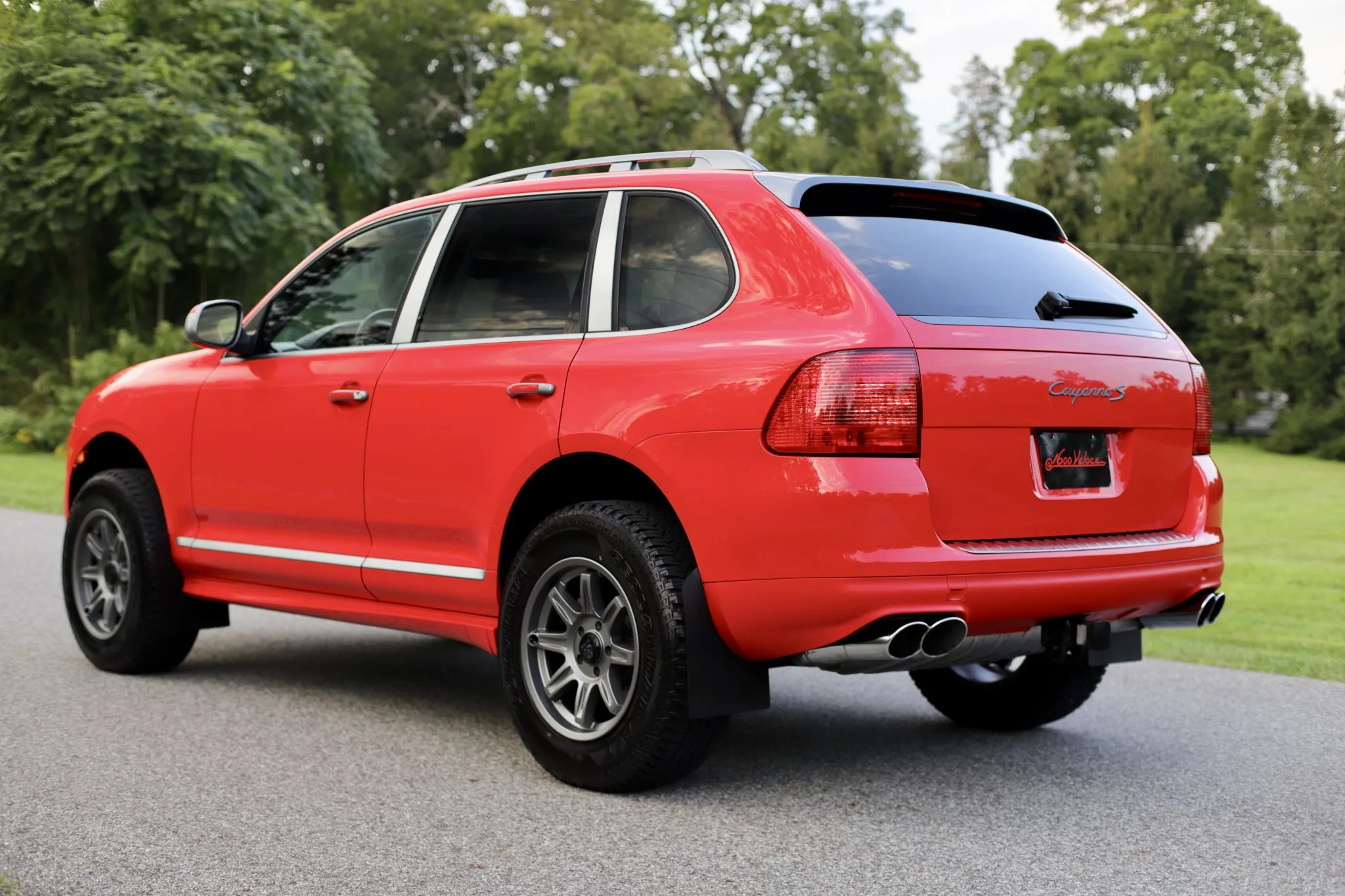 2006 Porsche Cayenne S Titanium Edition in Pure Red