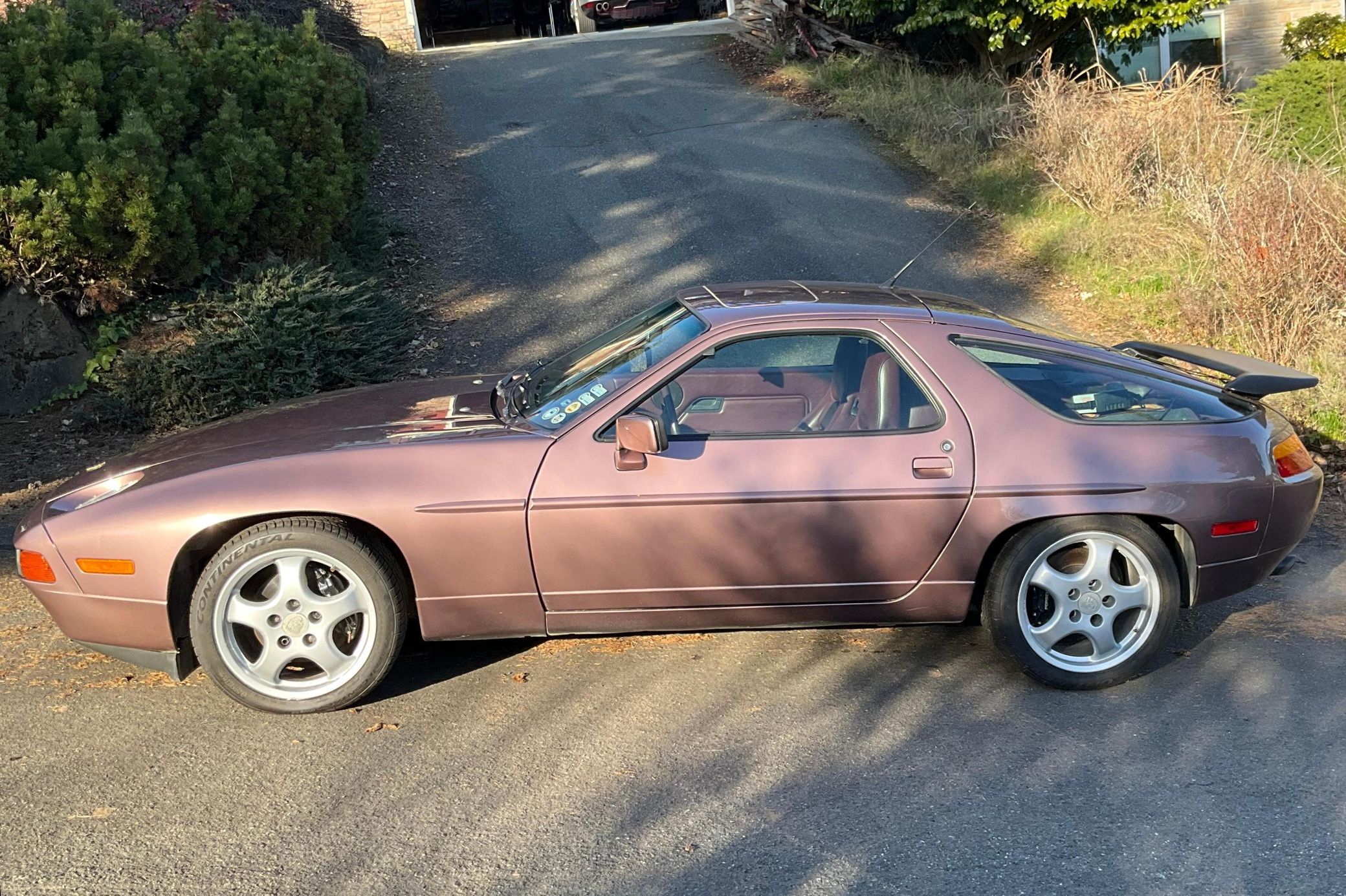 1987 Porsche 928 S4 in Cassis Red Metallic