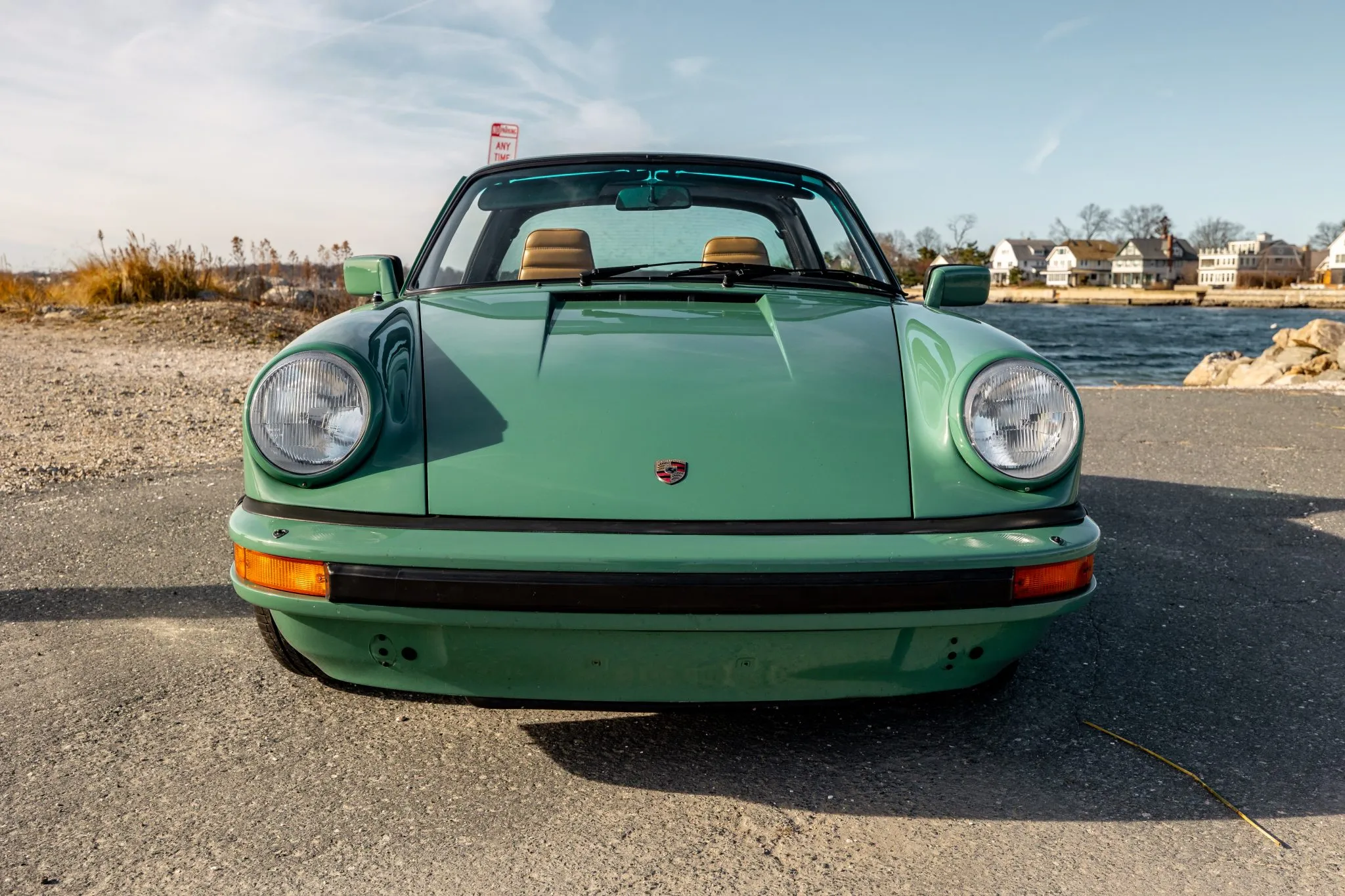1982 Porsche 911SC Targa in Mint Green (Dark)