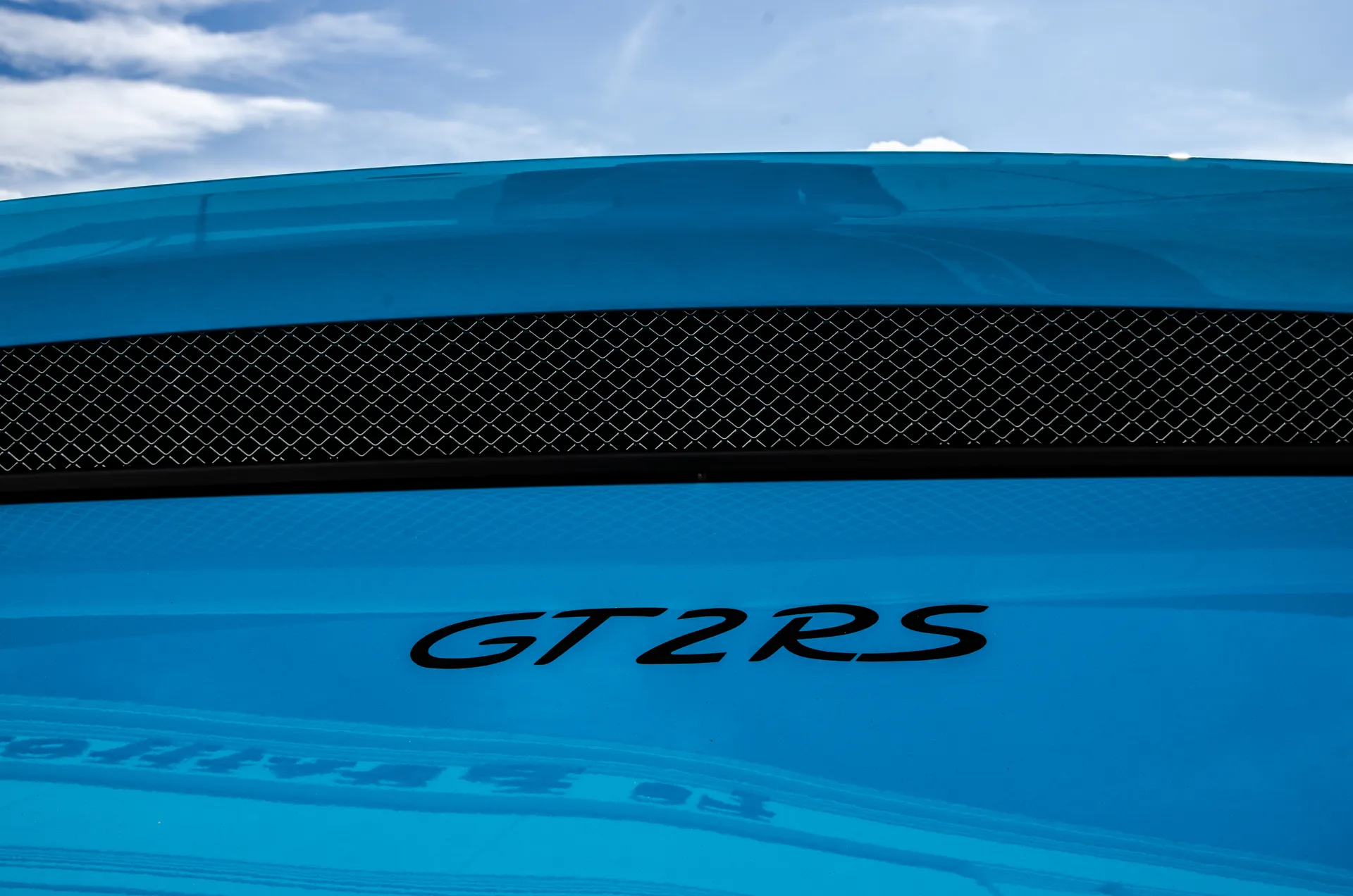 2018 Porsche 911 GT2 RS in Miami Blue