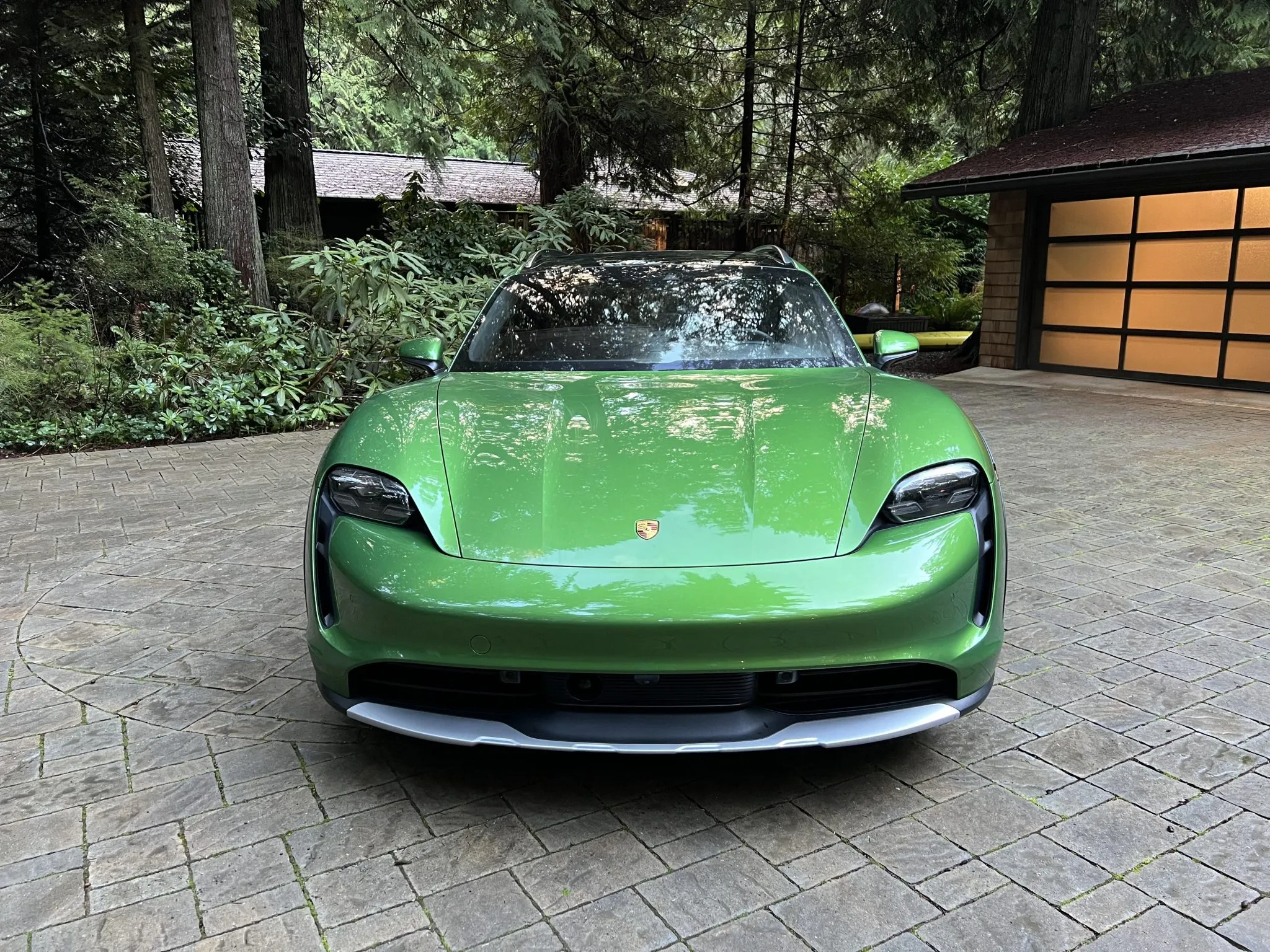 2023 Porsche Taycan 4S Cross Turismo in Mamba Green Metallic