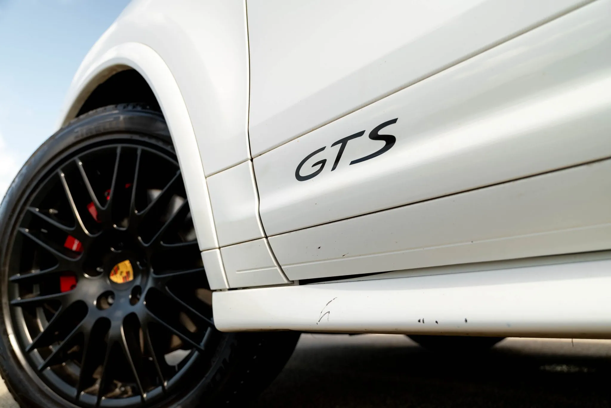 2016 Porsche Cayenne GTS in Carrara White Metallic