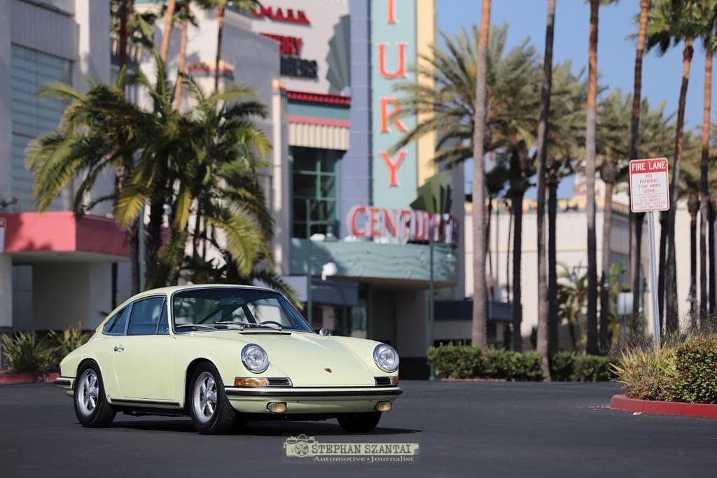 1967 Porsche 911 S in Lido Gold