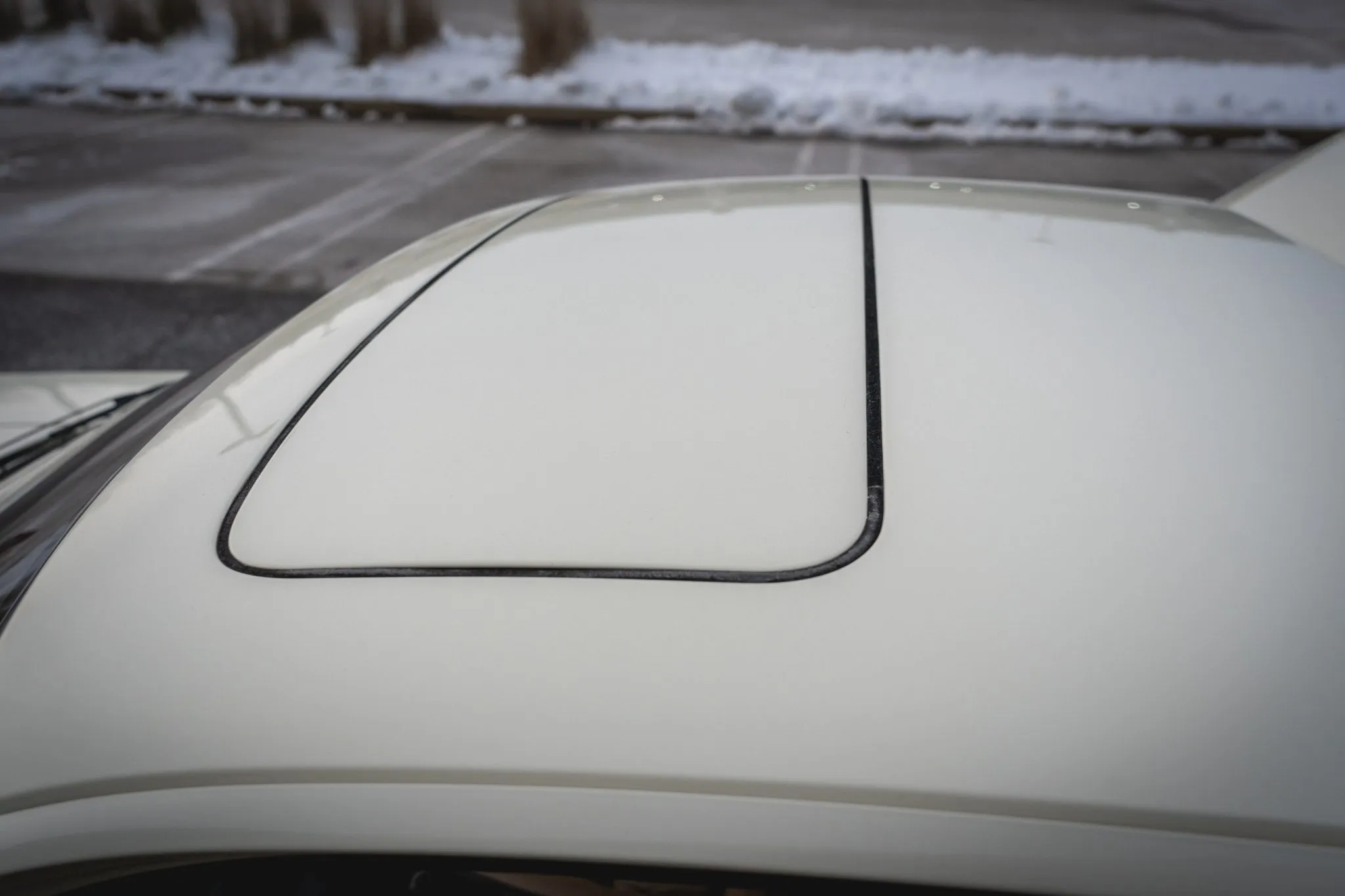 1981 Porsche 928 in Chiffon White