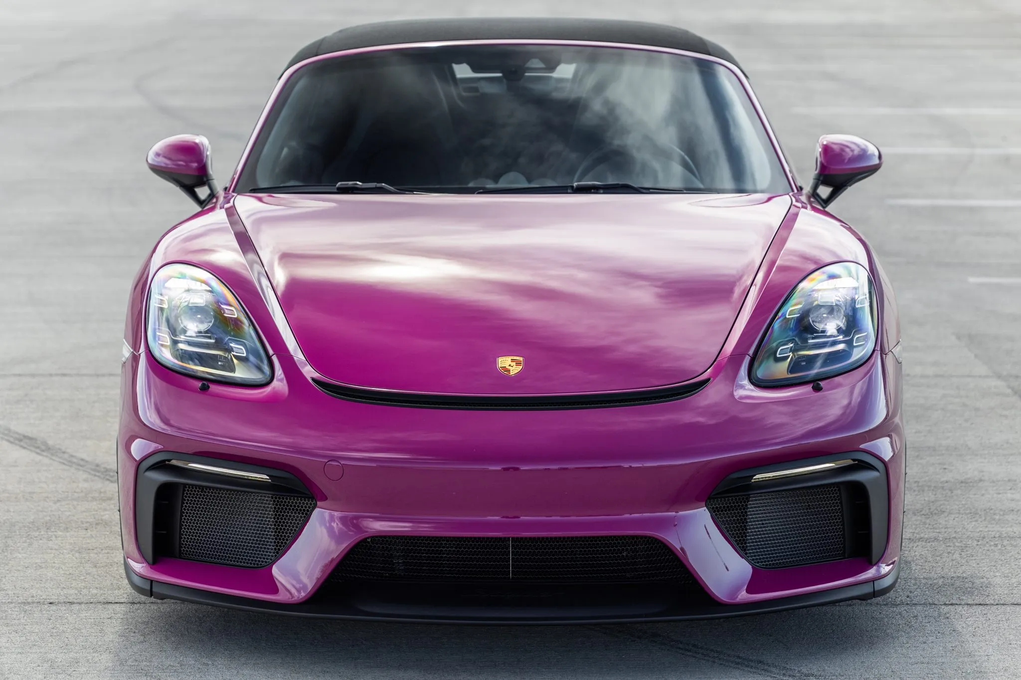 2022 Porsche 718 Spyder in Ruby Star