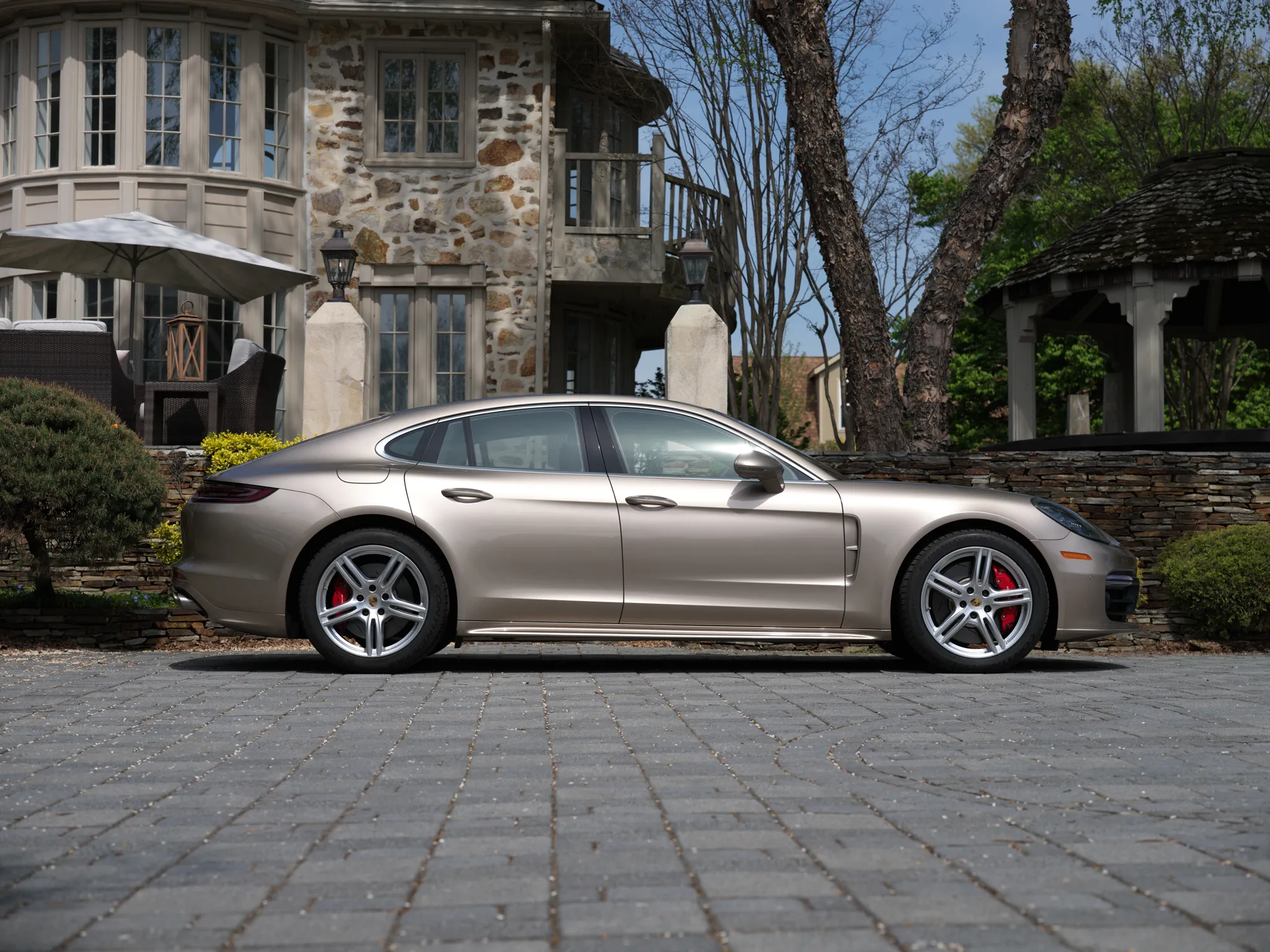 2017 Porsche Panamera Turbo in Palladium Metallic
