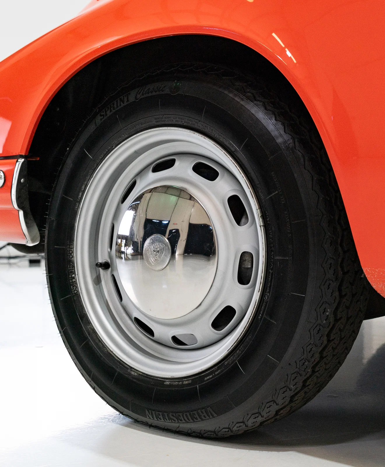 1970 Porsche 911 T In Tangerine