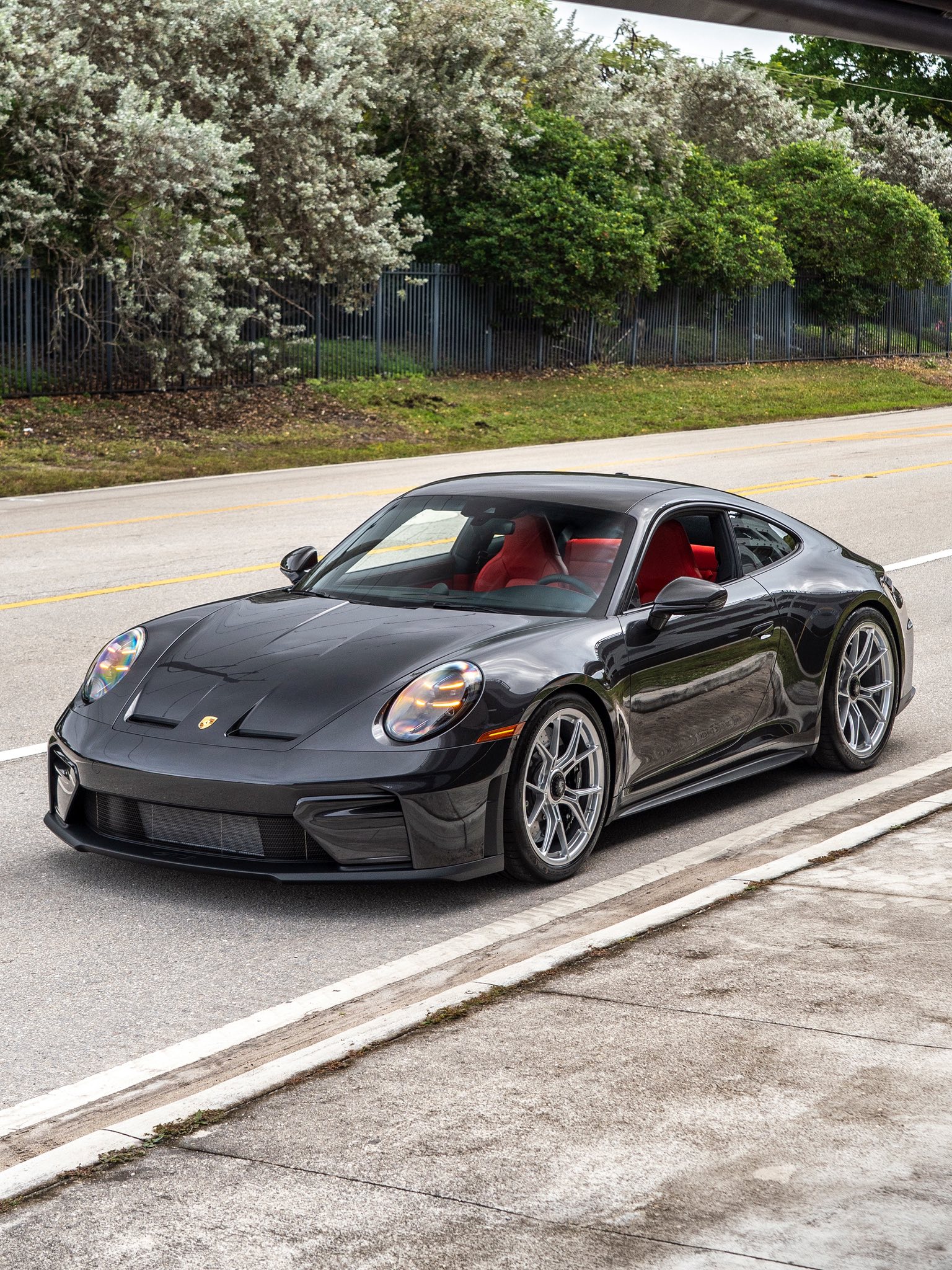 2025 Porsche 911 GT3 Touring in Grigio Granito Metallic