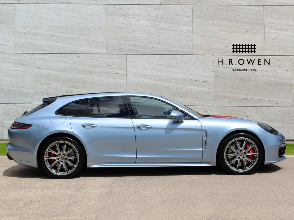 2020 Porsche Panamera Turbo Sport Turismo in Fountain Blue Metallic