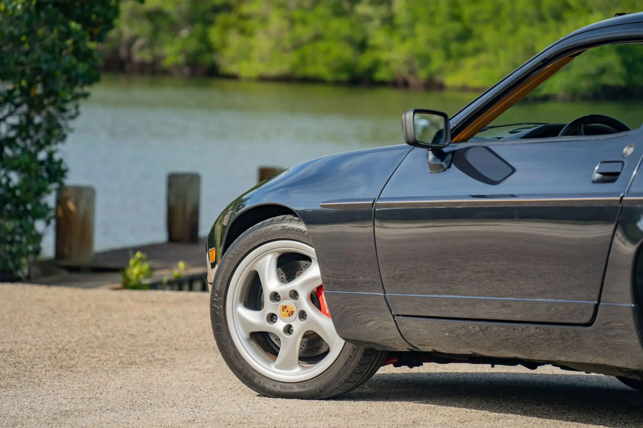 1987 Porsche 928 S4 in Marine Blue Metallic