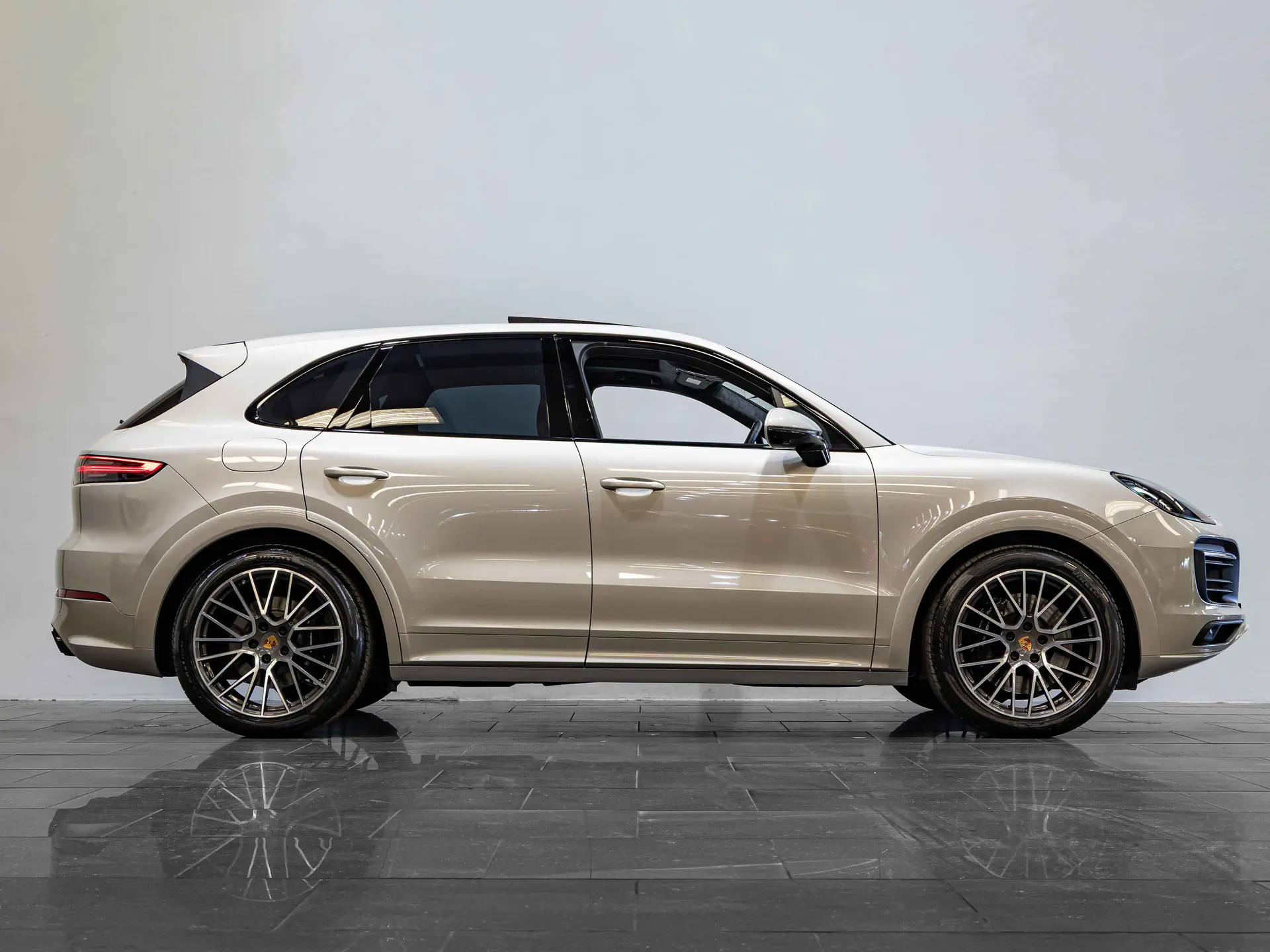 2022 Porsche Cayenne GTS in Cashmere Beige Metallic