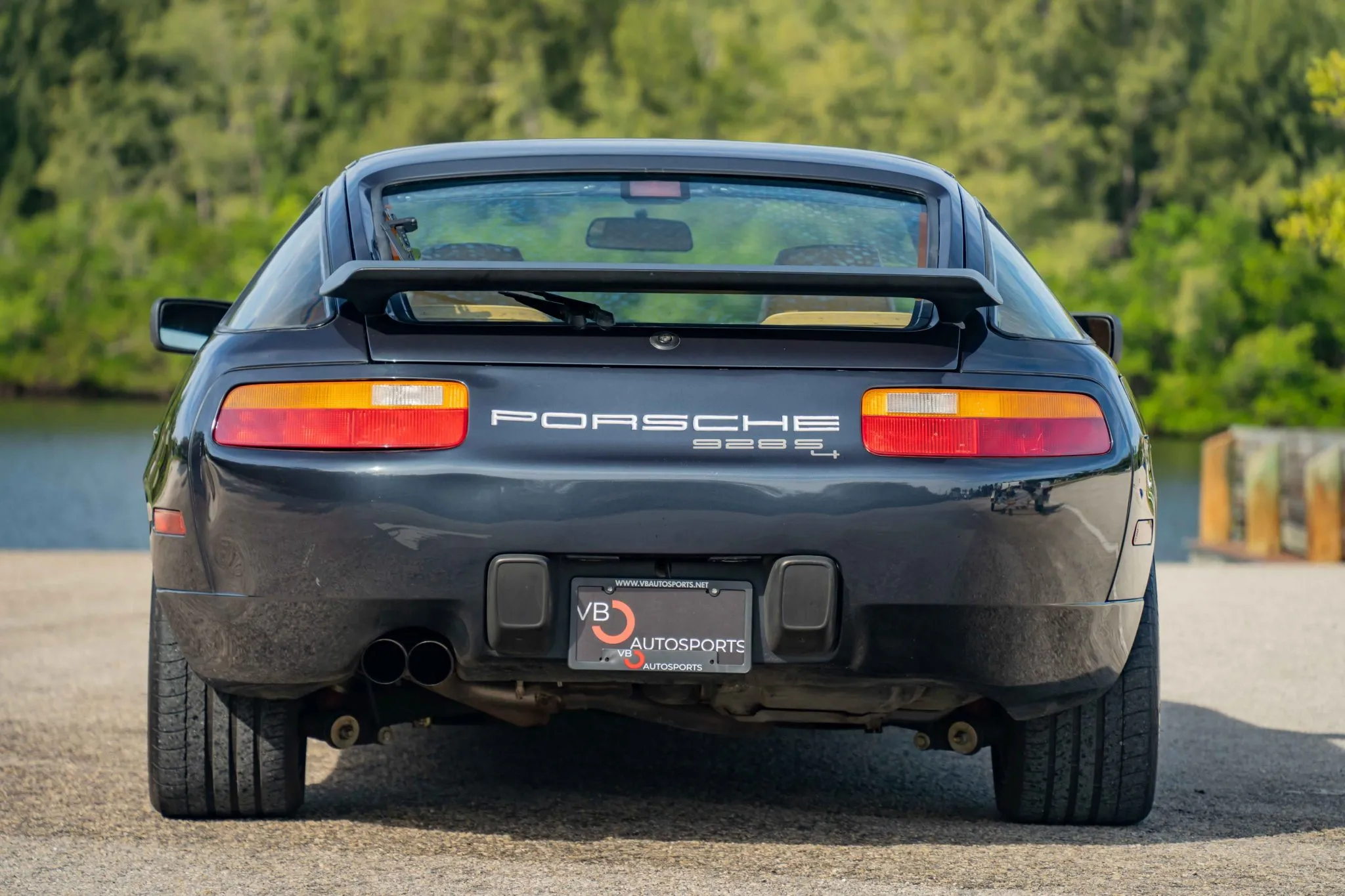 1987 Porsche 928 S4 in Marine Blue Metallic