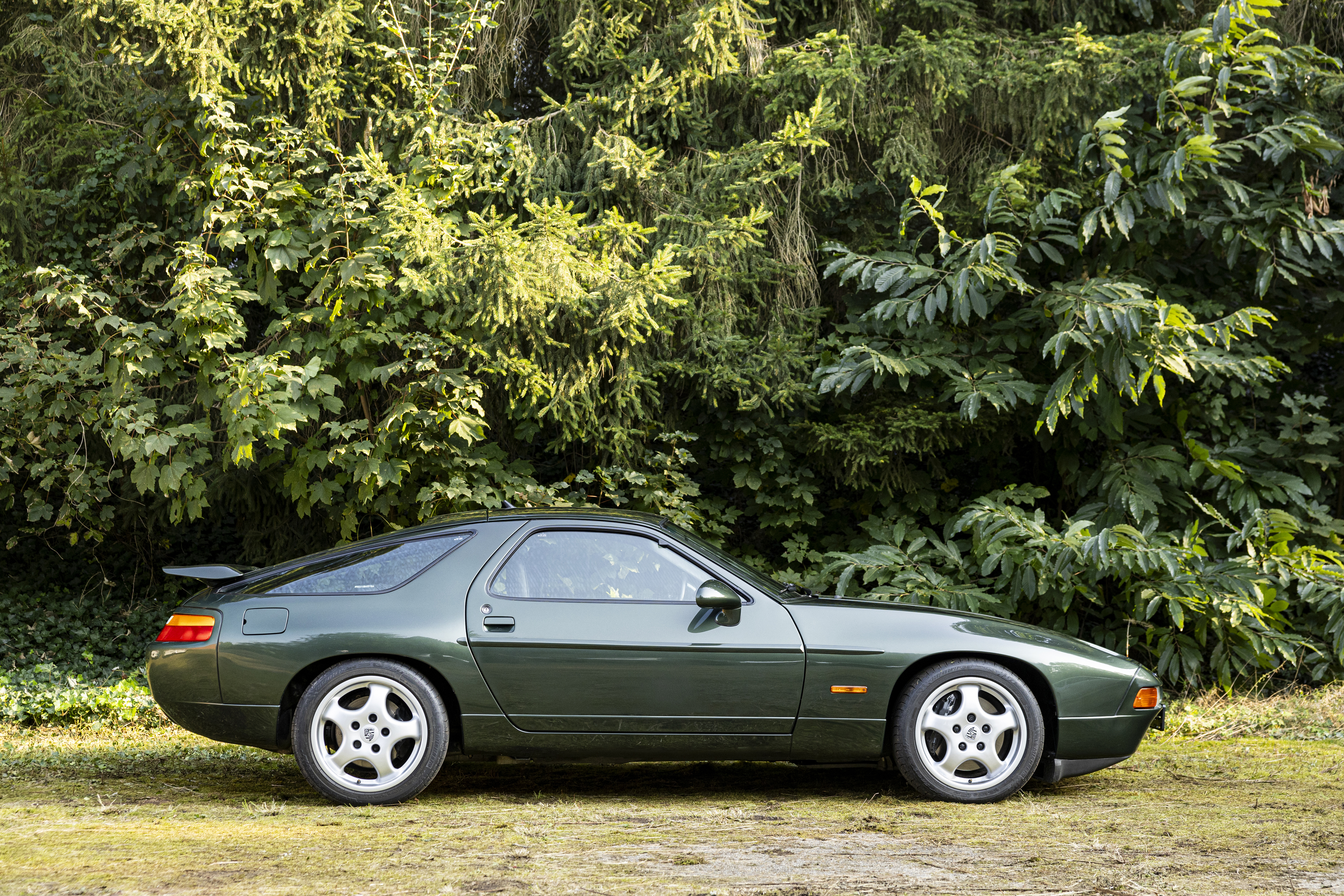 1993 Porsche 928 GTS in Oak Green Metallic