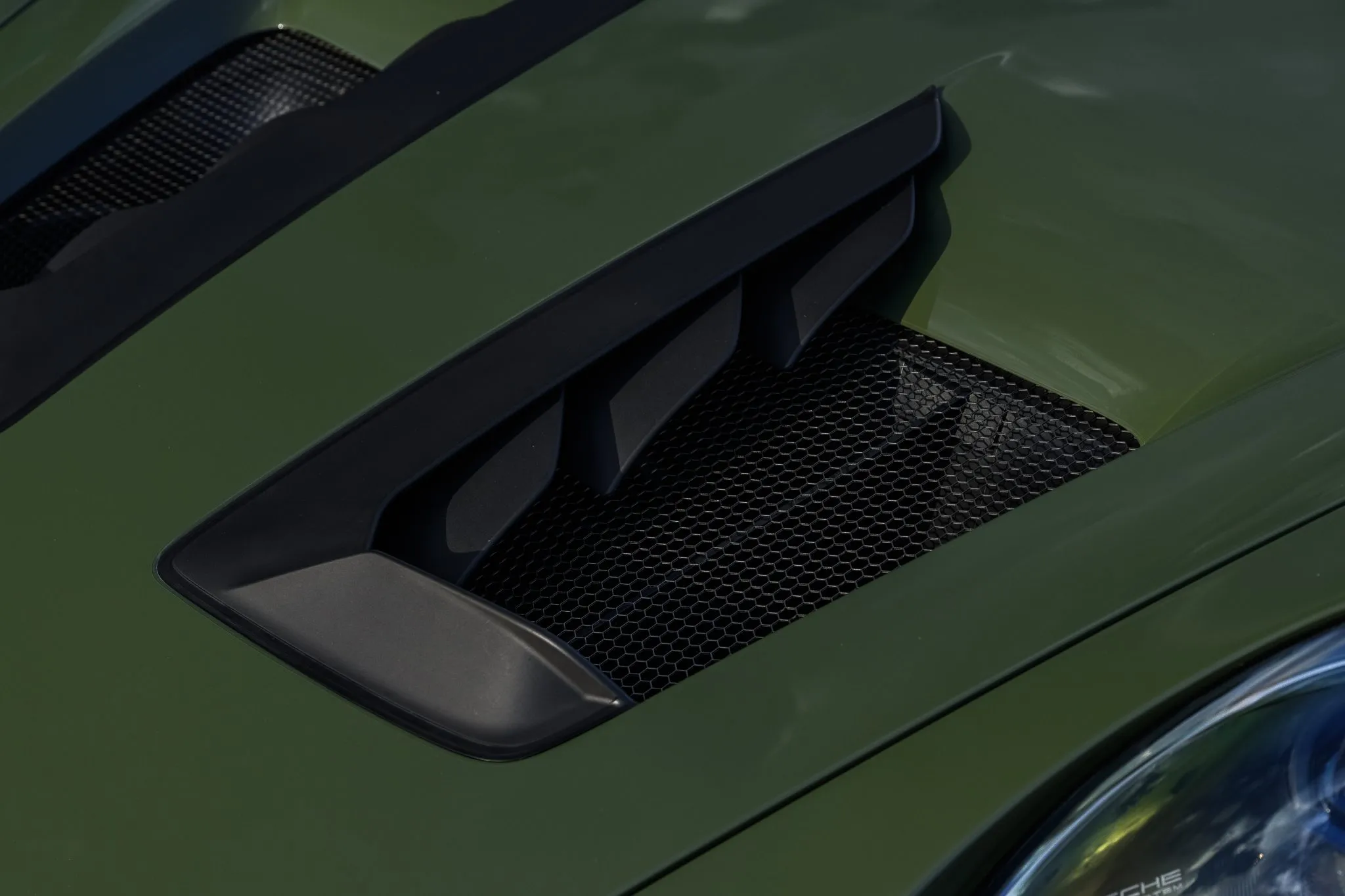 2024 Porsche 911 GT3 RS in Nato Olive
