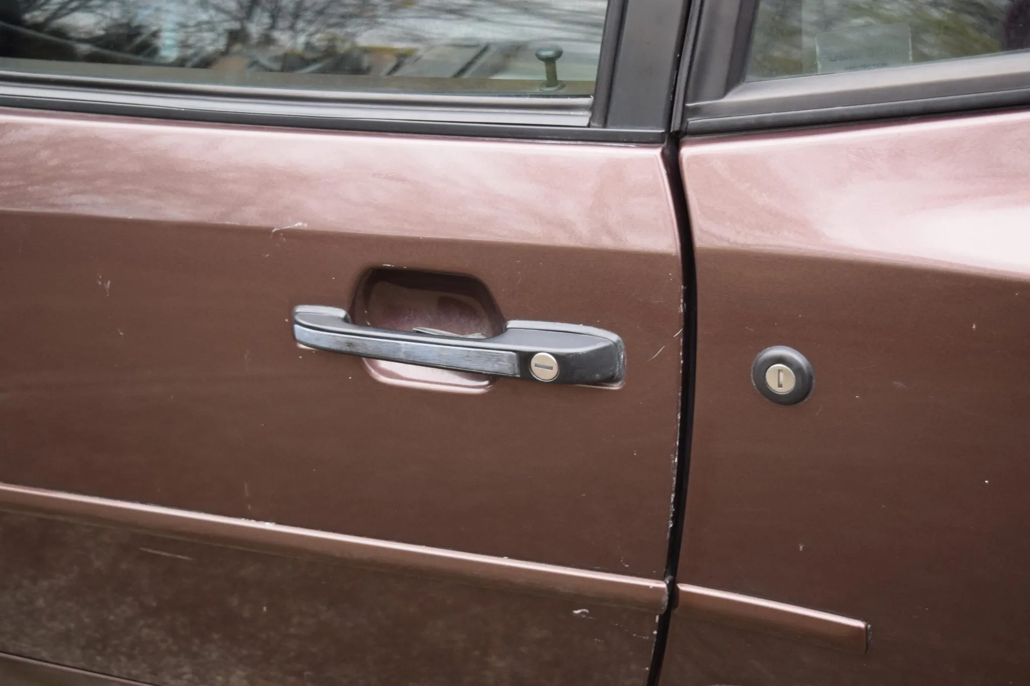 1985 Porsche 944 in Mahogany Metallic
