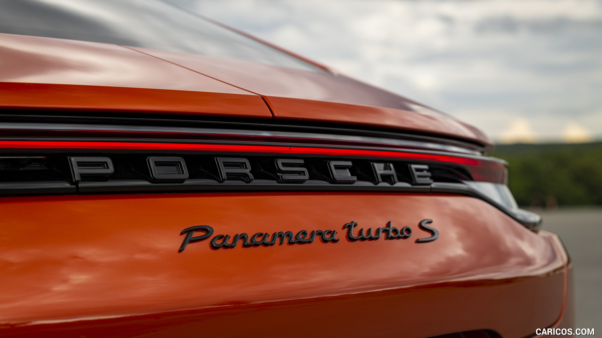2021 Porsche Panamera Turbo S in Papaya Metallic