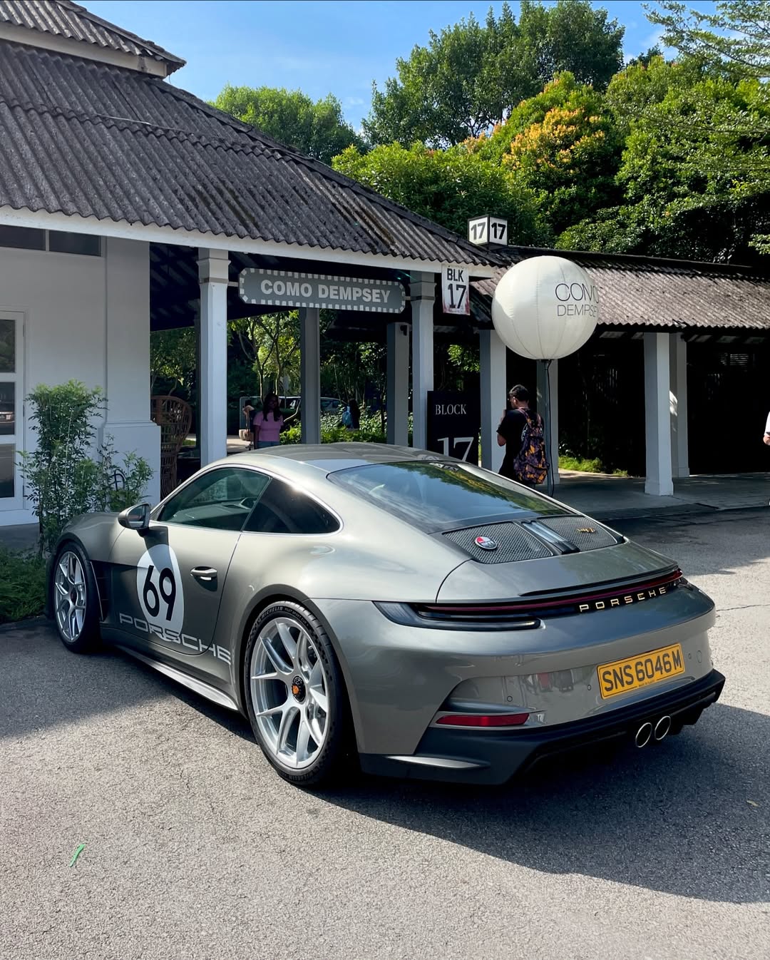 2024 Porsche 911 S/T in Felsengruen Metallic