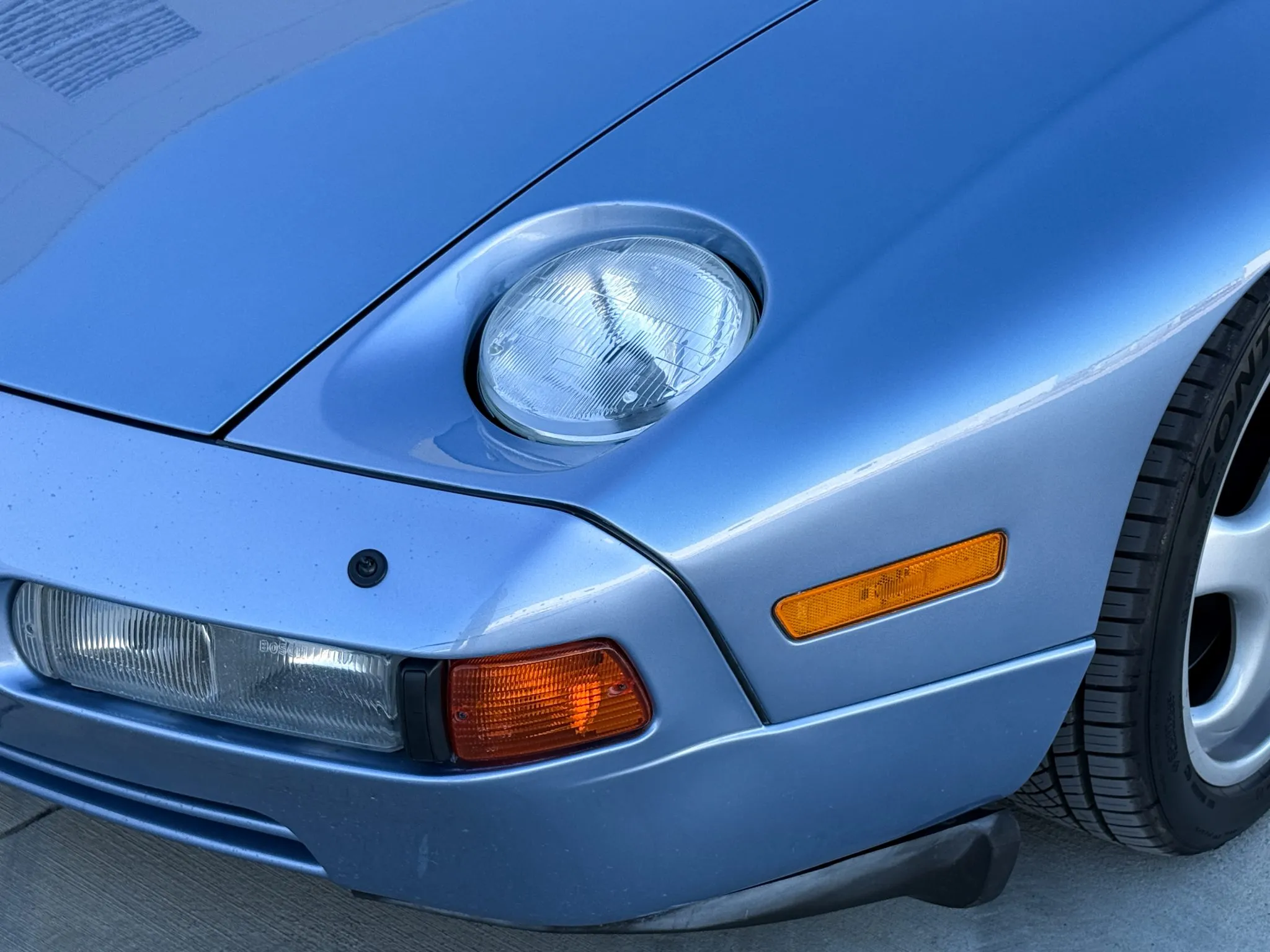 1993 Porsche 928 GTS 5-Speed in Horizon Blue Metallic