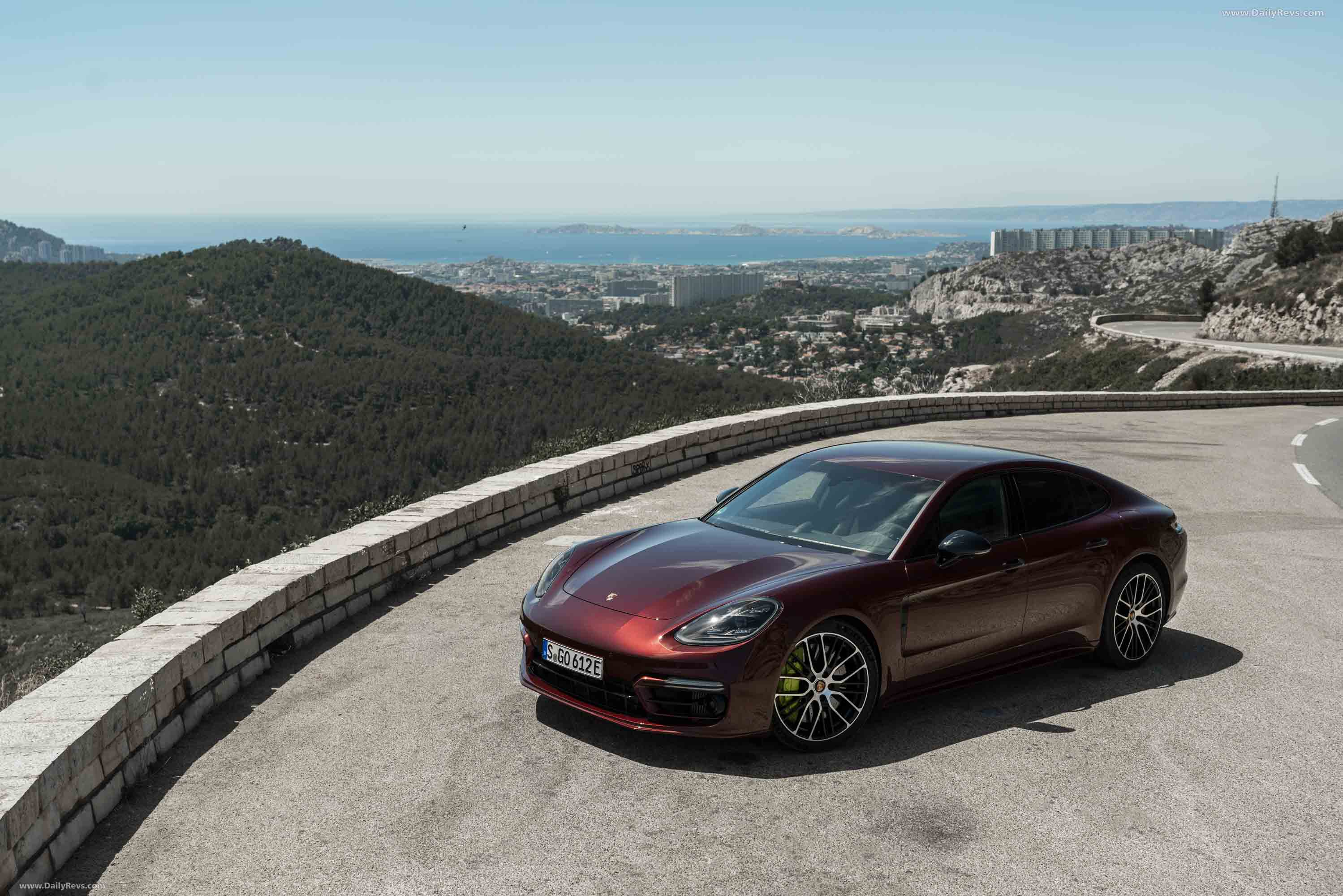 2021 Porsche Panamera 4 E-Hybrid in Cherry Metallic