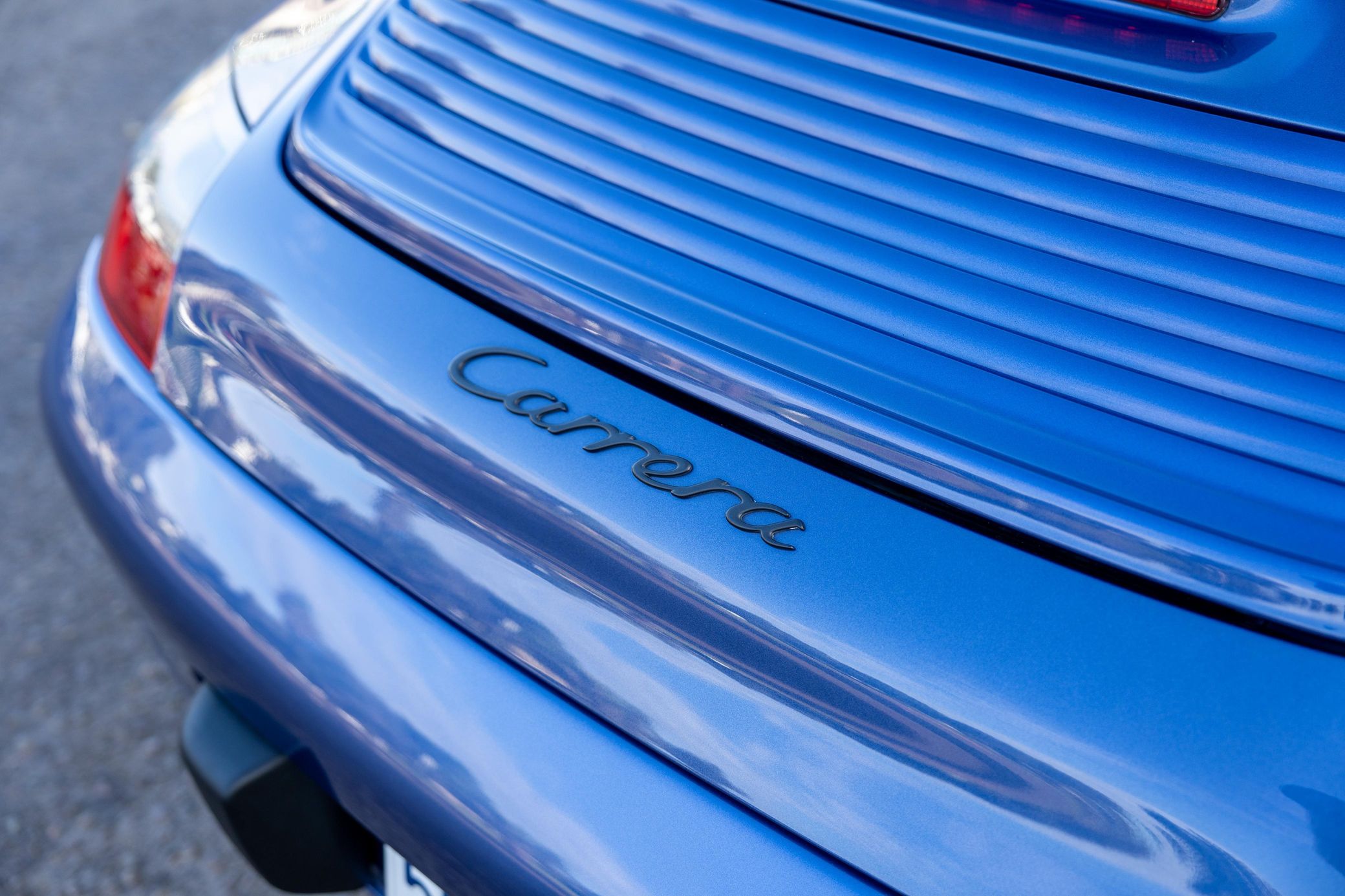 2000 Porsche 911 Carrera Coupe in Zenith Blue Metallic