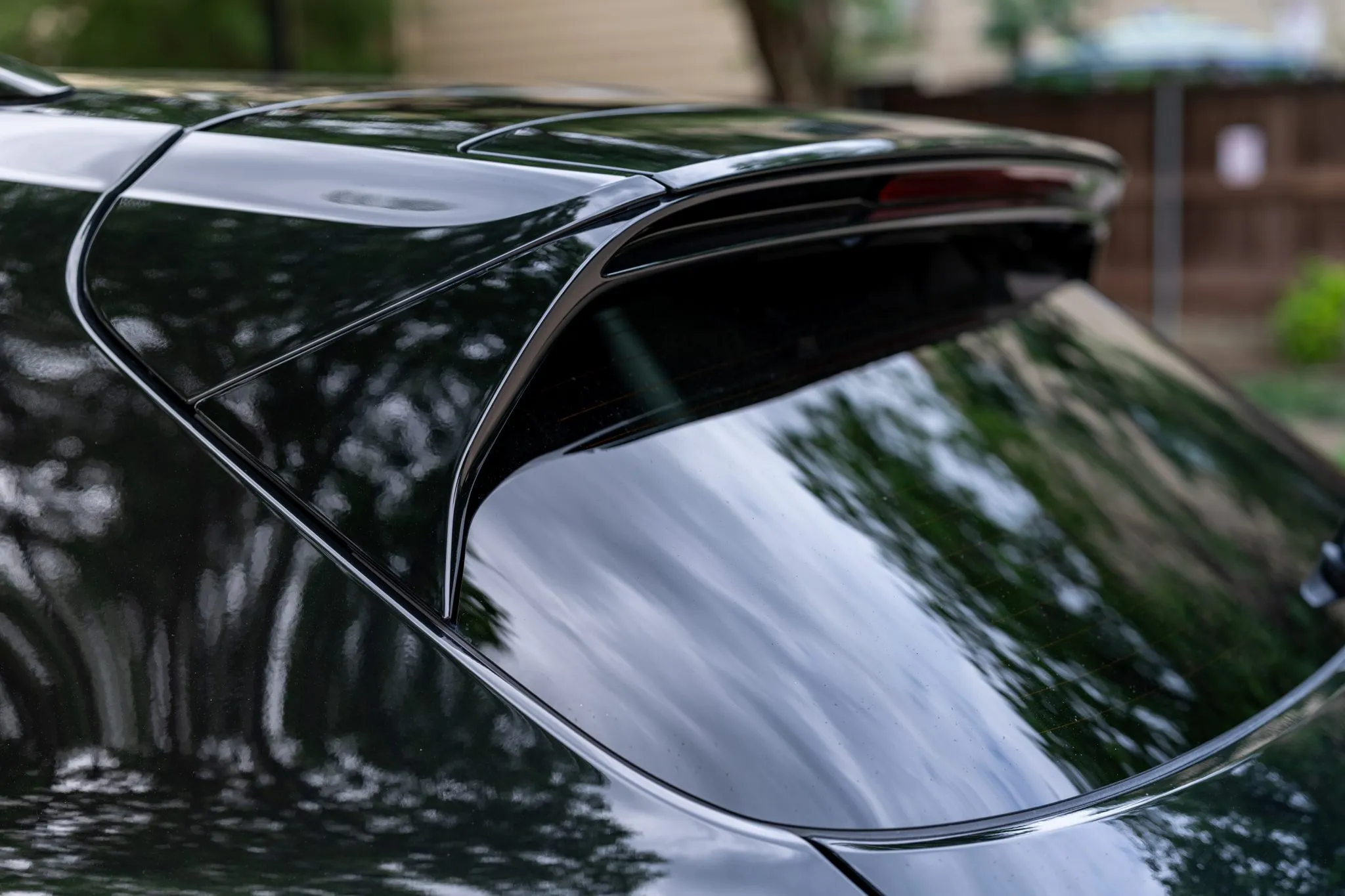 2025 Porsche Cayenne Turbo E-Hybrid in Chromite Black Metallic