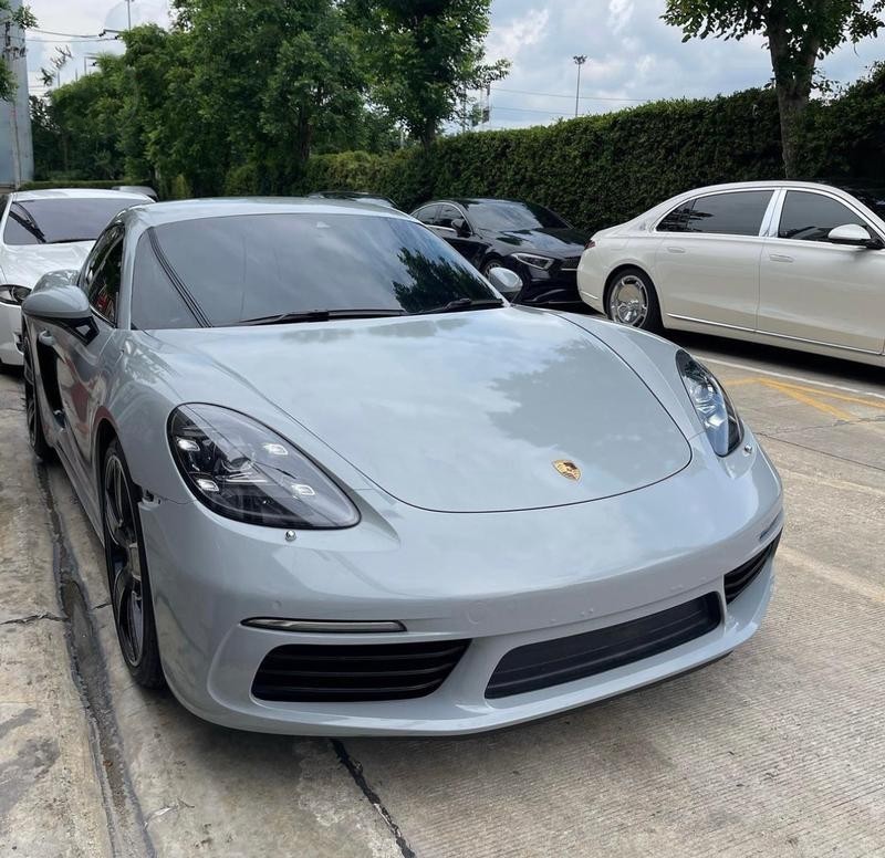 2023 Porsche 718 Cayman in Medium Grey